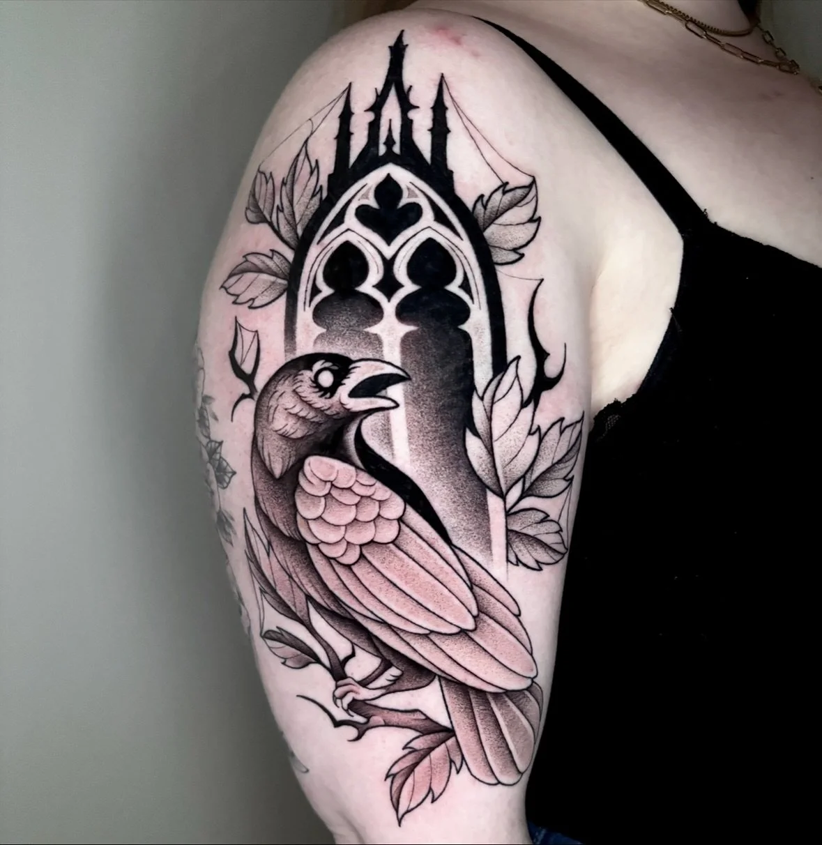 Gothic window and crow for Caitlyn ๐ค
Had so much fun creating this piece for you! Thanks for the trust!
Done @9lives.tattoo