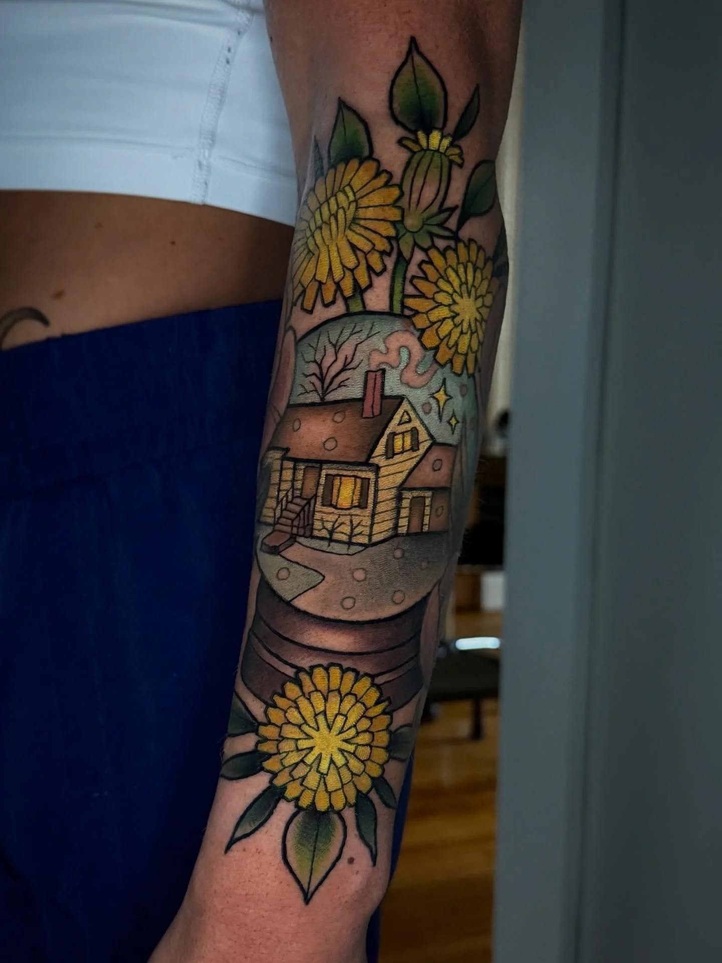 Absolutely loved creating this custom snow globe piece, featuring my client’s childhood home. Thank you for the trust and for letting me bring this special idea to life!
Ready to book your own custom memory piece?
๐ Visit the link in my bio t