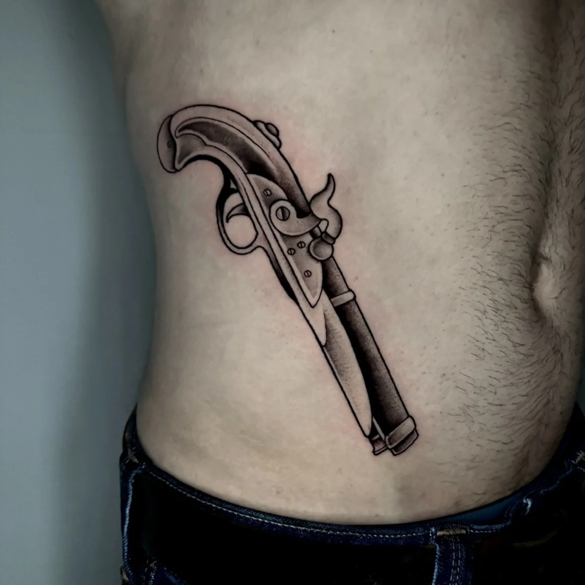 Such a fun (&amp; challenging) project!!! Thanks again Ernesto! 🌟
Done @9lives.tattoo