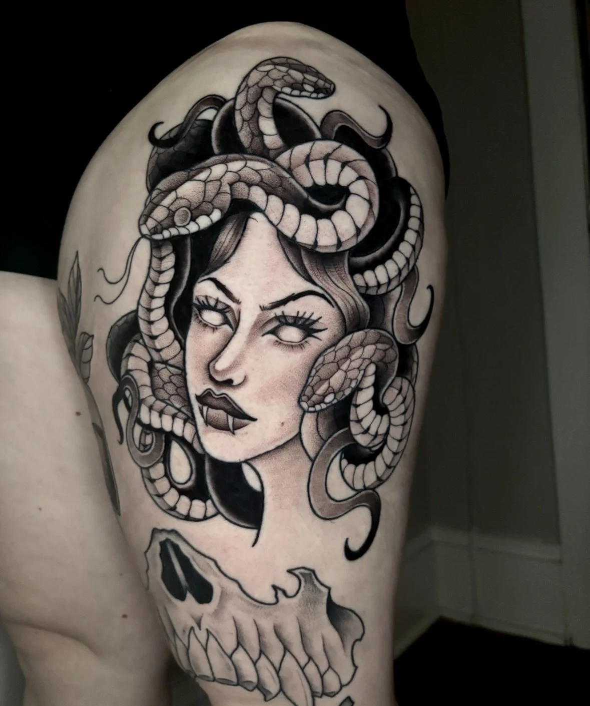 Started Chasity&rsquo;s leg (which I&rsquo;m so excited about) and got this Medusa done along with a potion bottle 🤍⭐️
The skull was done last session :) 
Done @9lives.tattoo