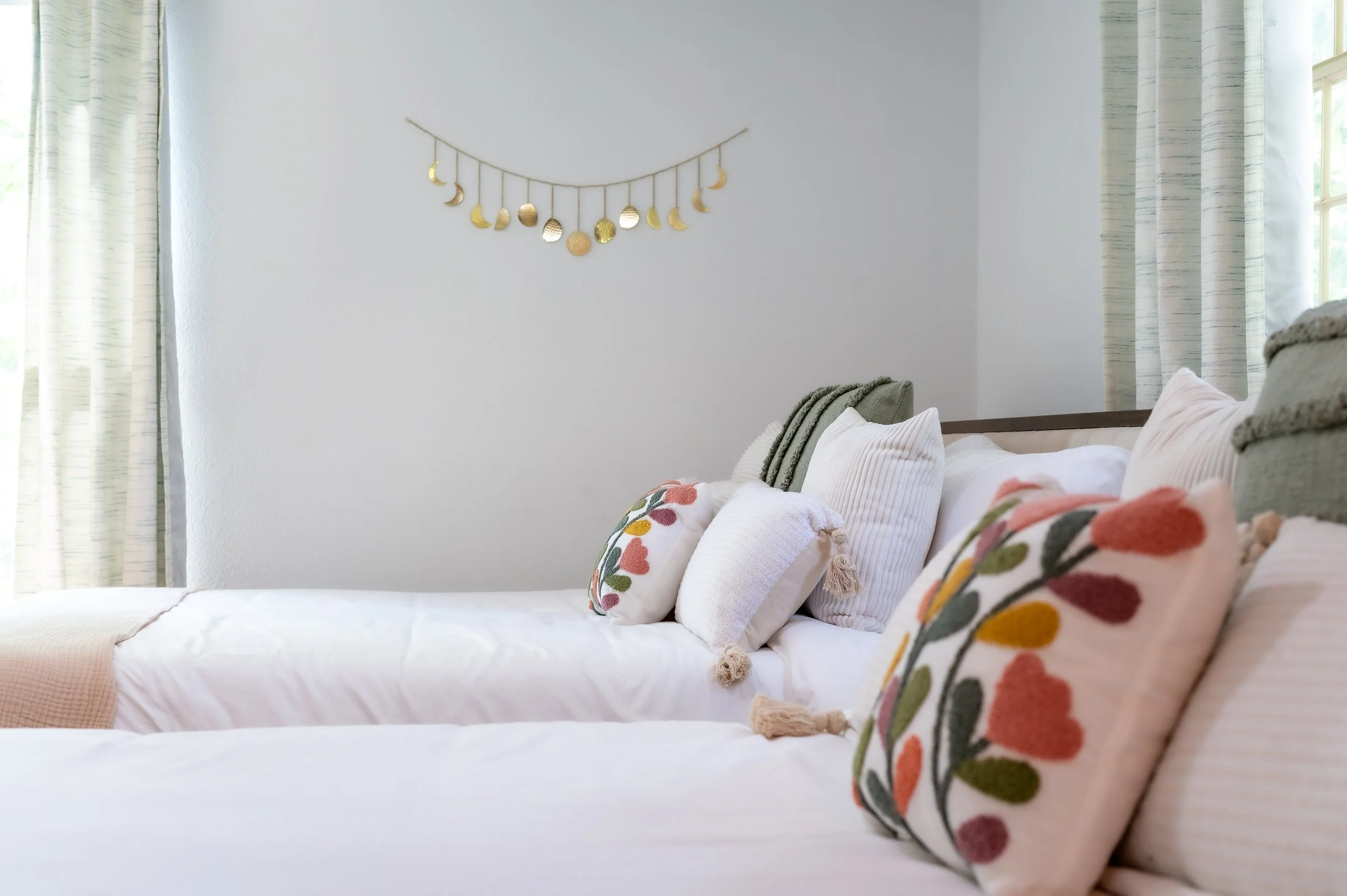 cozy boutique garden house stay near Main Street in Fredericksburg, Texas