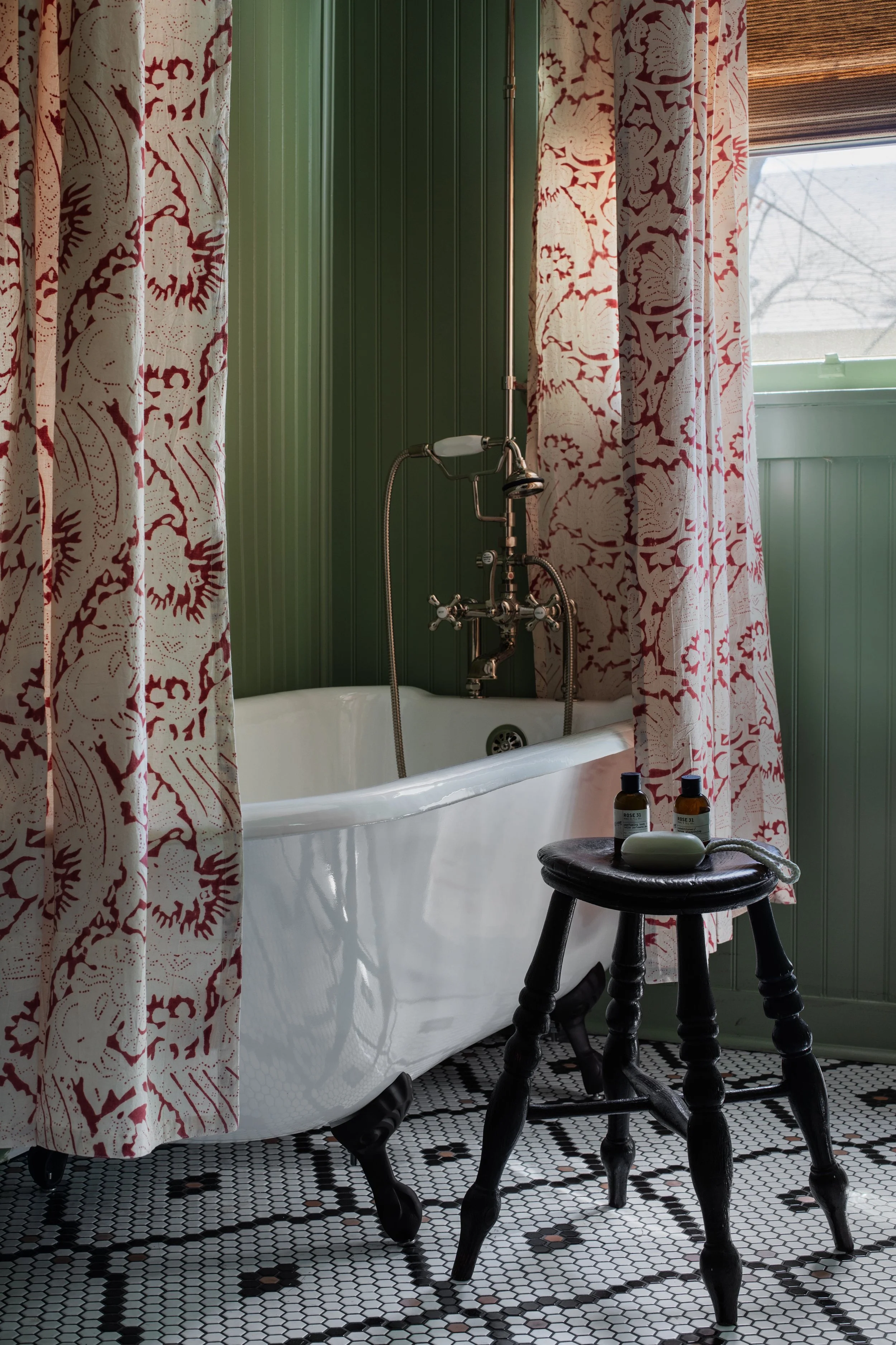 Gorgeous clawfoot tub at unique Fredericksburg, Texas getaway