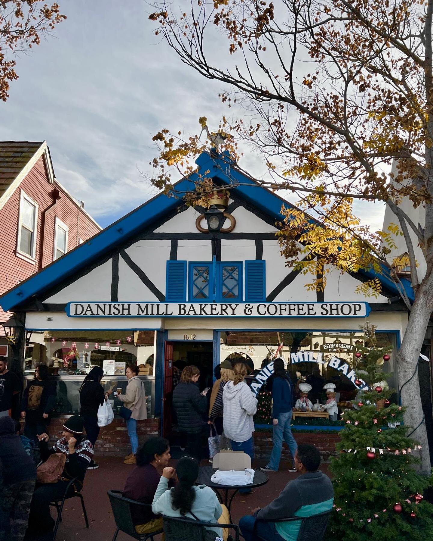 Good morning, #Solvang! This busy, bustling scene at local Danish Mill Bakery &amp; Coffee Shop shows you just how delicious their offerings are--Danish specialties perfected here in Solvang for over 60 years! 
Pro tip for those visiting the Ranch fr