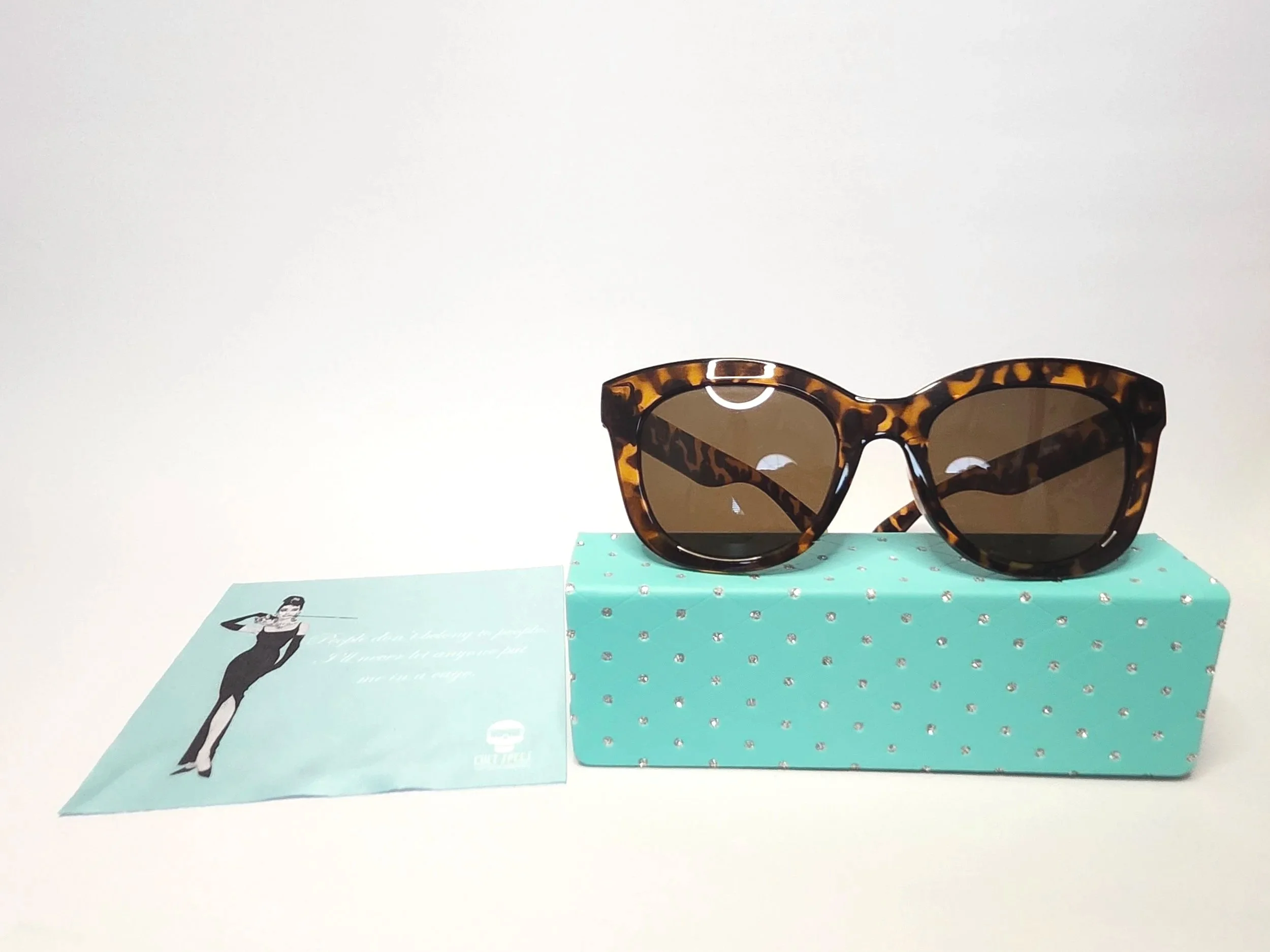 Golightly Sunglasses Set