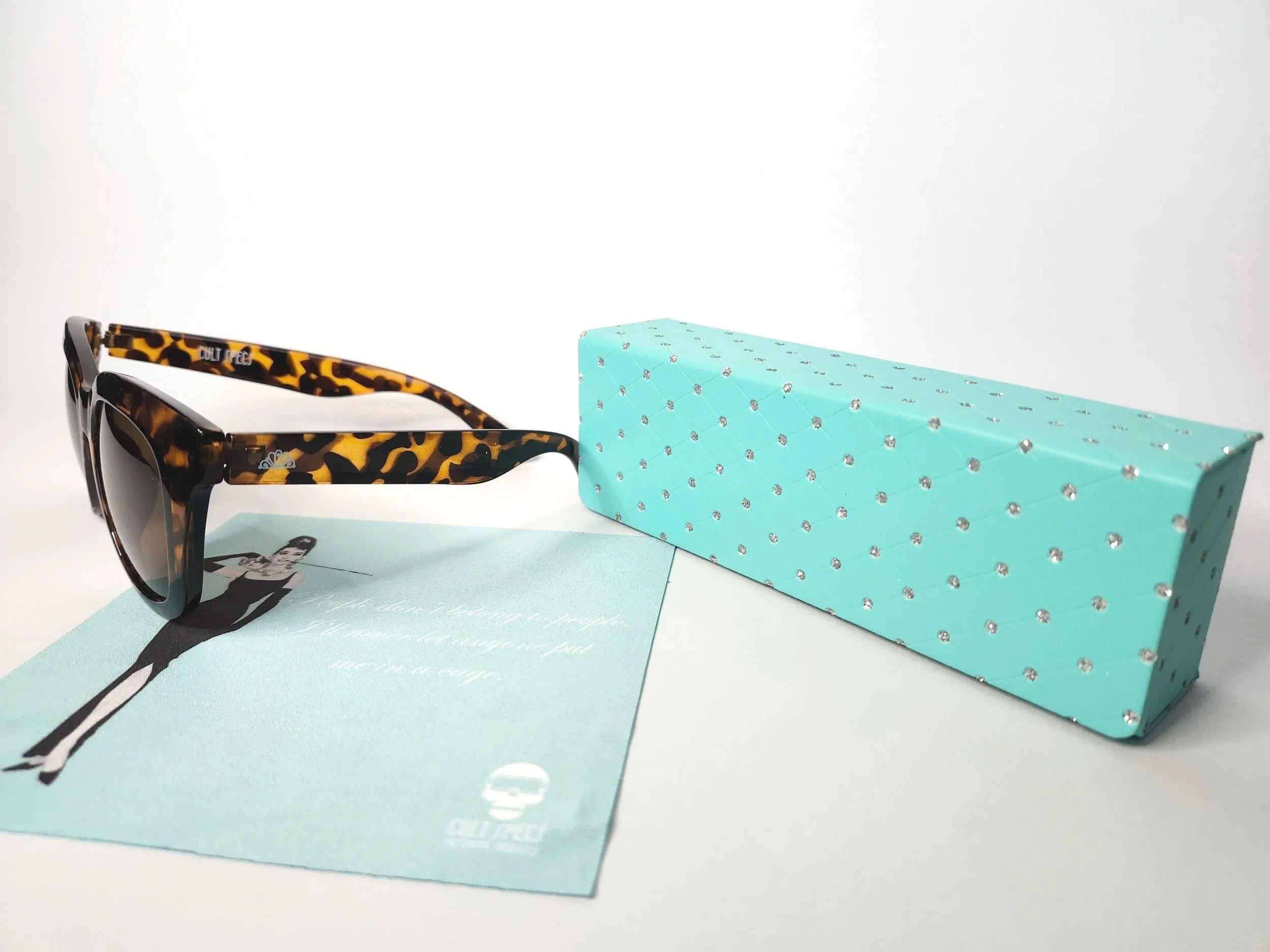 Holly Golightly, Tortoise Shell, oversized sunglasses, cat eye, breakfast at tiffany's, little black dress, socialite, sunglasses case, cult specs, cleaning cloth