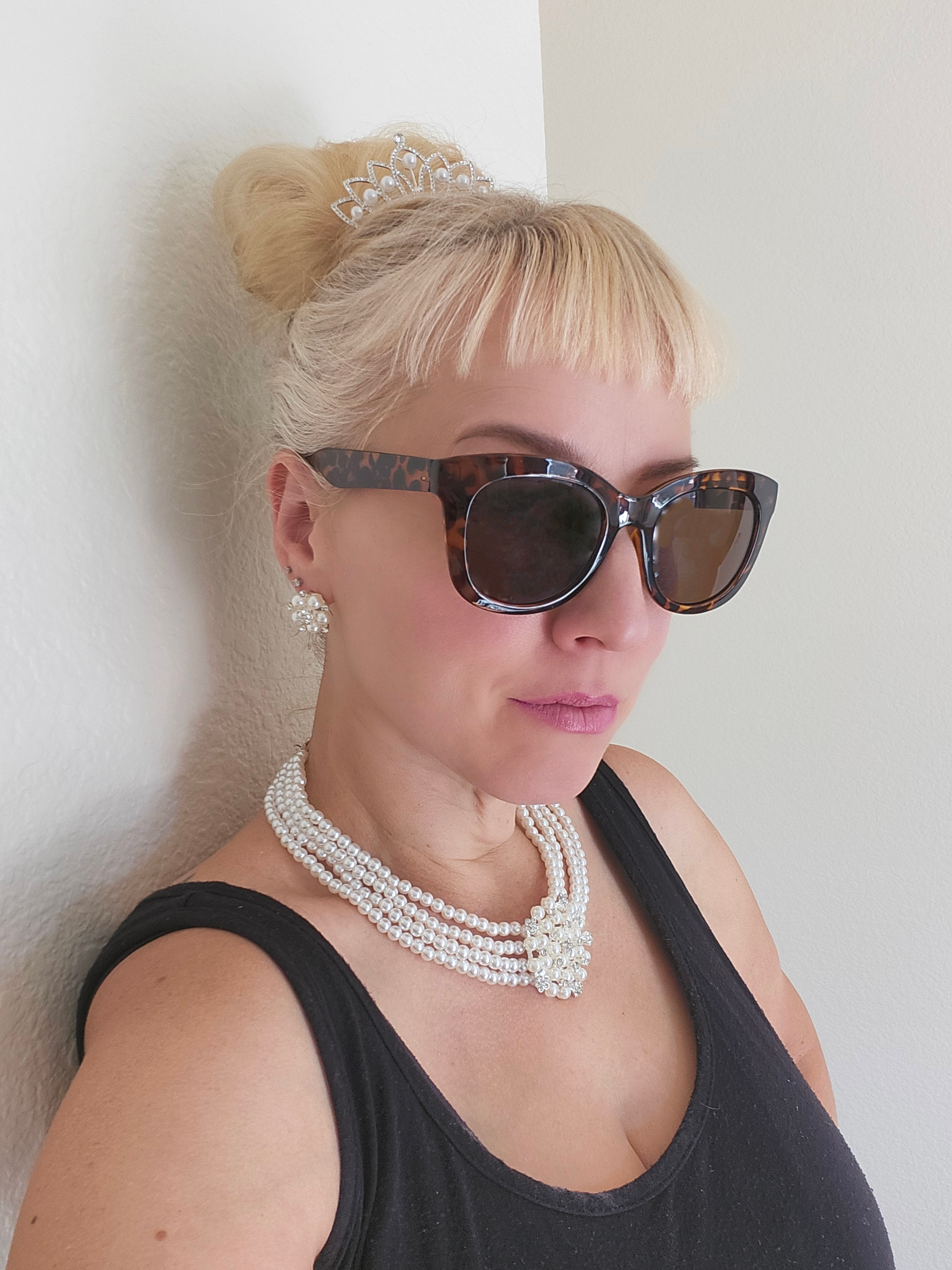 Holly Golightly, Tortoise Shell, oversized sunglasses, cat eye, breakfast at tiffany's, little black dress, socialite, sunglasses case, cult specs, cleaning cloth