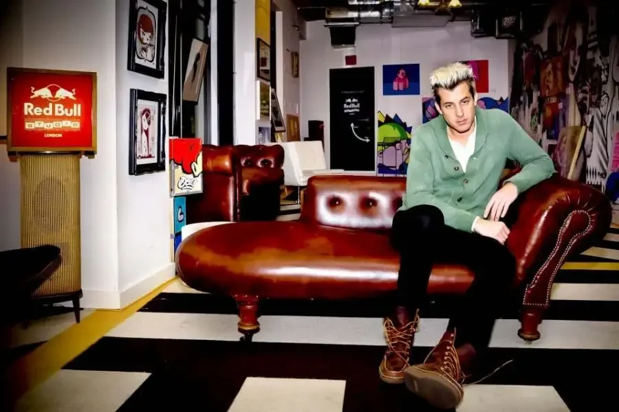 Mark Ronson recording at Red Bull Studios London