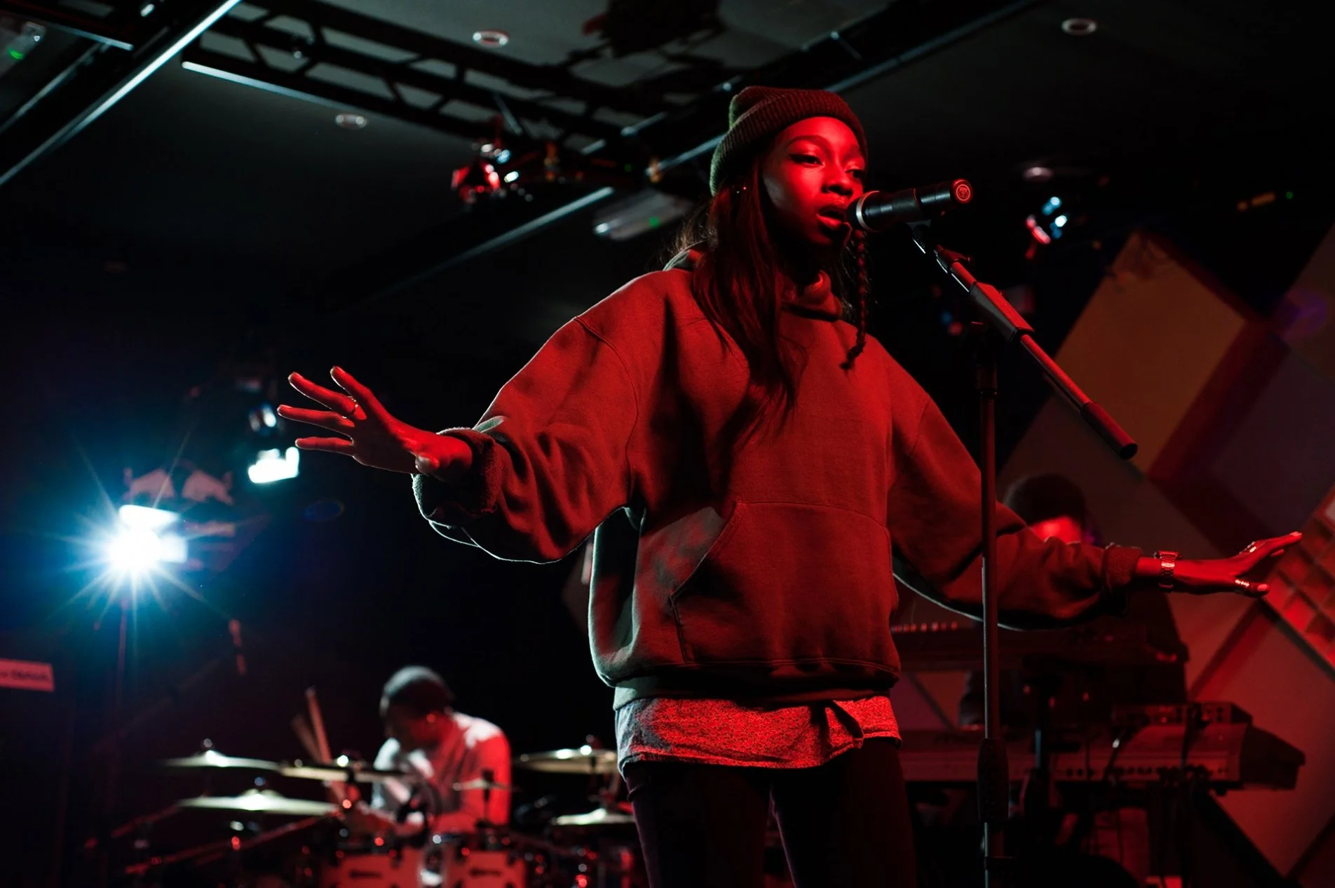 akg-Little-Simz-DSC_0971-w1904h1266.jpeg