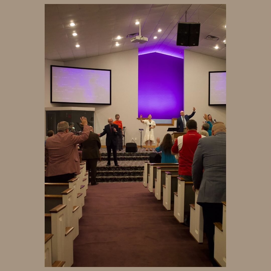 We can&rsquo;t wait to worship with you tomorrow! See you at 10 &amp; 6!

#awcnorman #normanok #normanoklahoma #worship #service