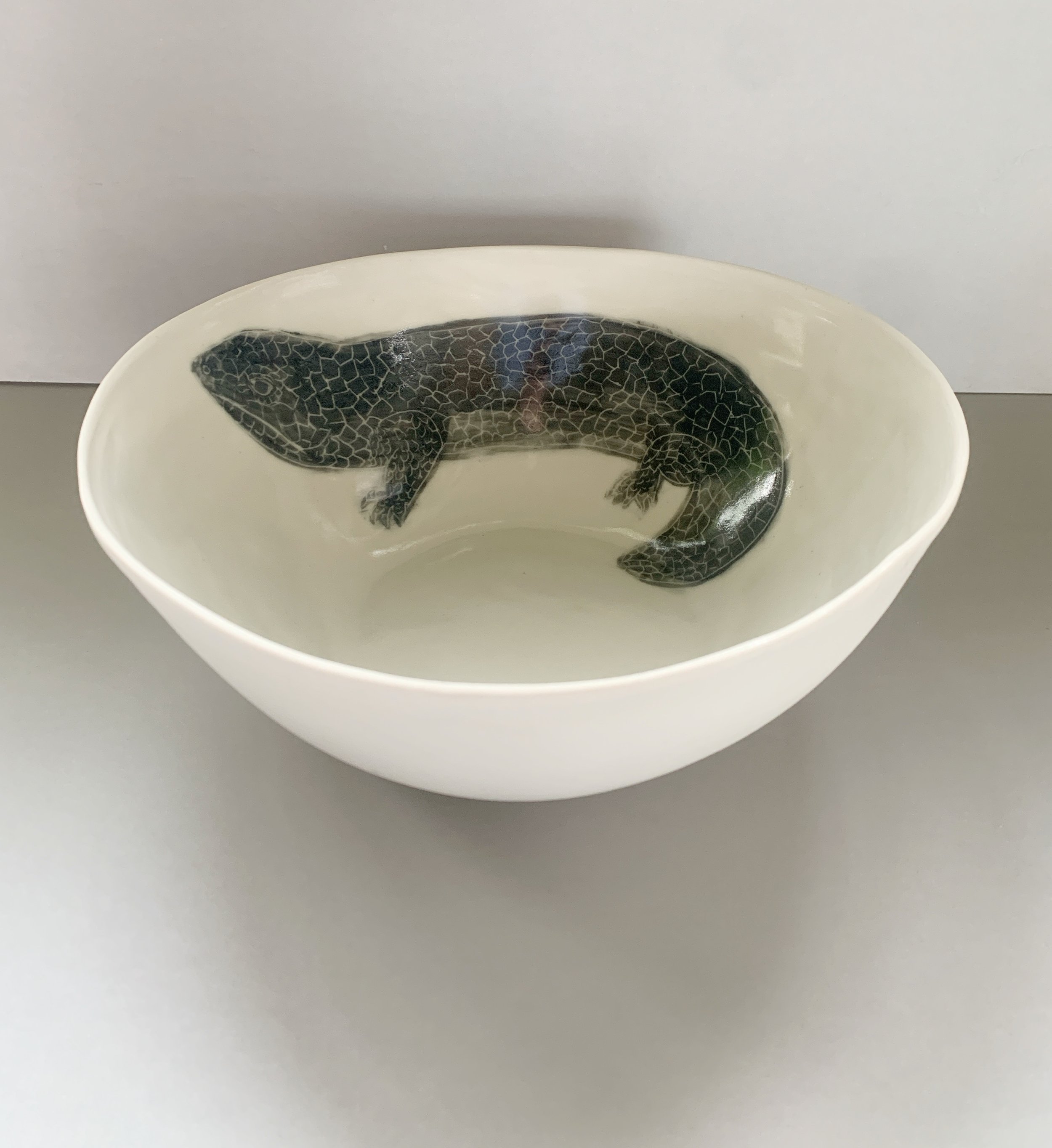 Large porcelain Bobtail bowl