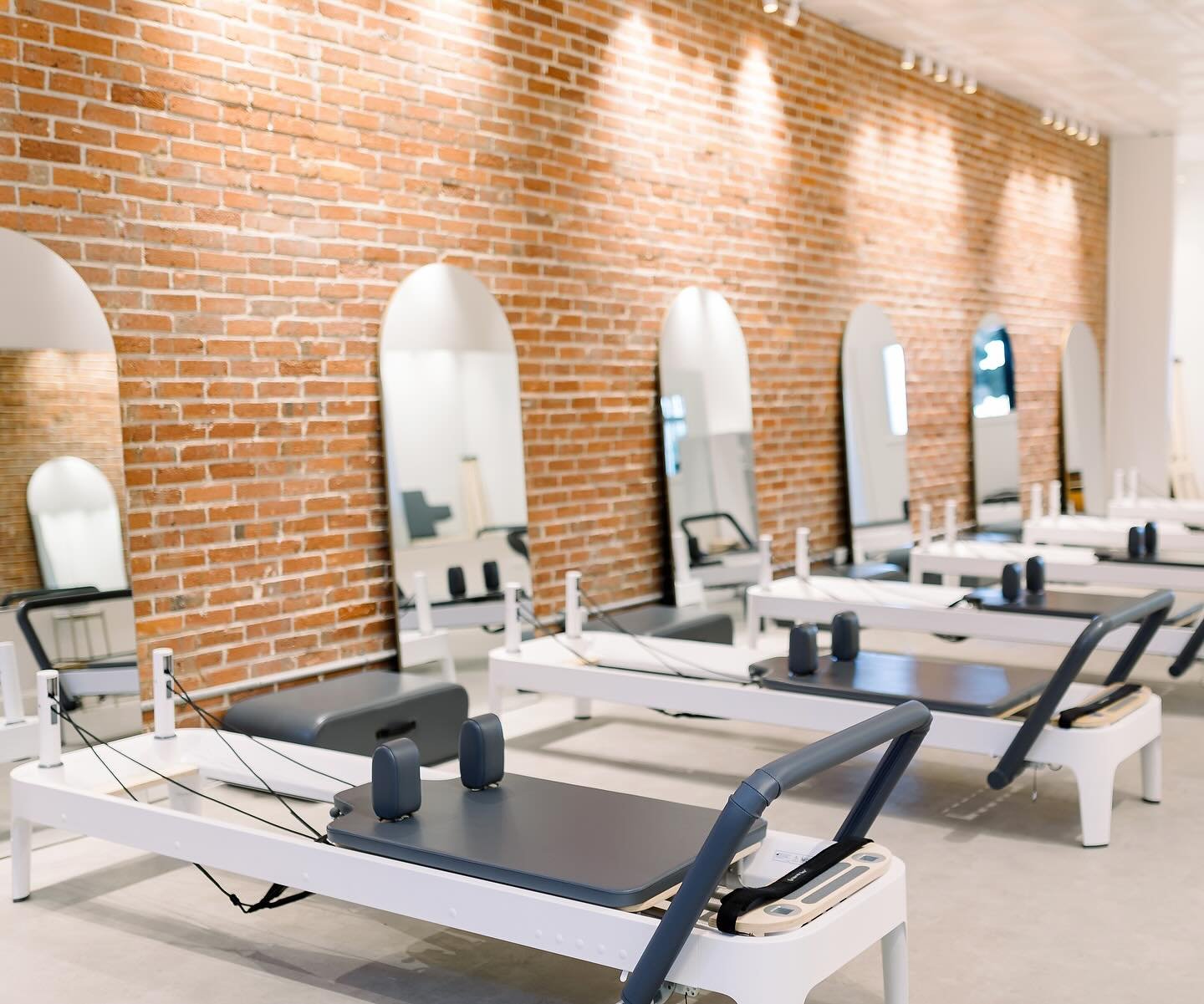 Wrapping up a wonderful first week at our newest addition! Reminder that going forward all Downtown Reformer Group classes + Downtown Private Sessions will be held at our NEW Downtown Studio at 107 W 5th. St in Town Centre! 

Be sure to check locatio