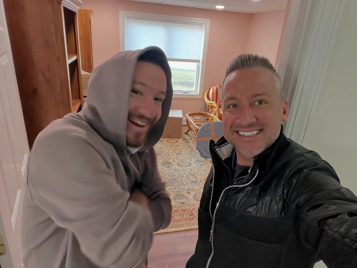 🚚📦🔴📦🟢📦