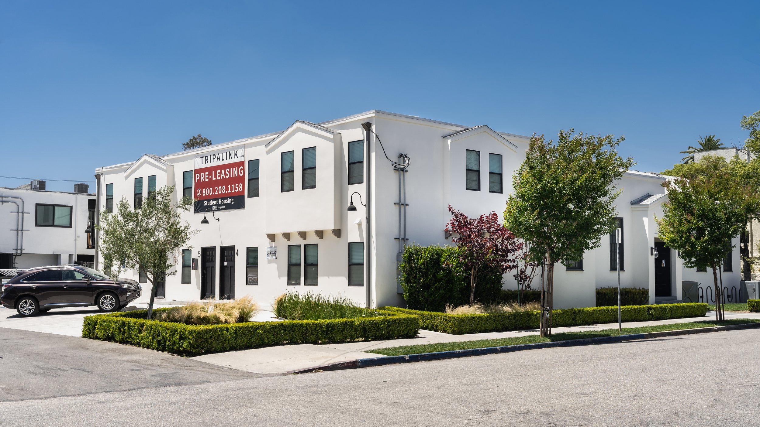 2909 Orchard Ave-13.jpg