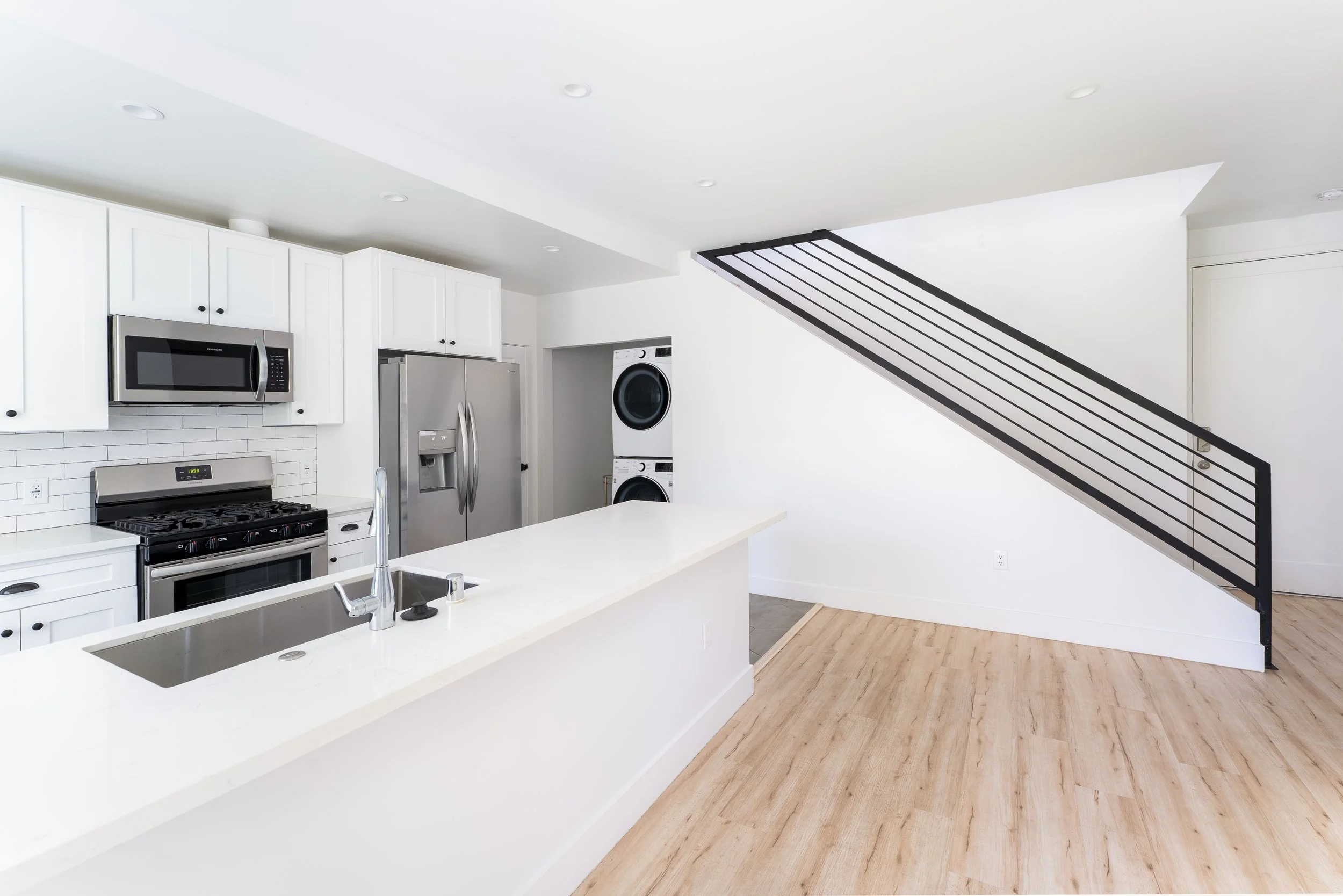 2653 Magnolia Ave-1.jpg