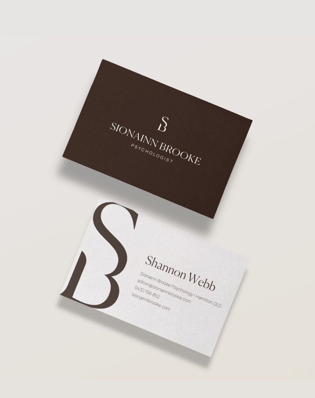 Classic minimal business card design