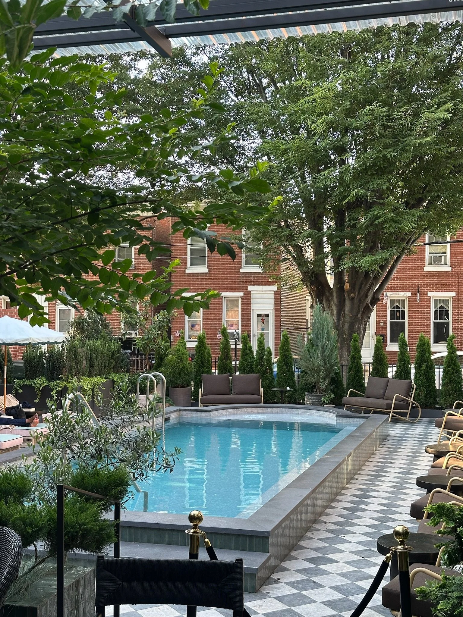 anna + bel hotel | the pool