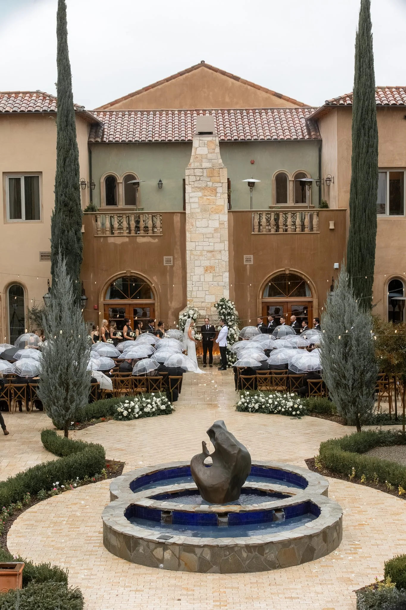luxury wedding photograph at vineyard in central california