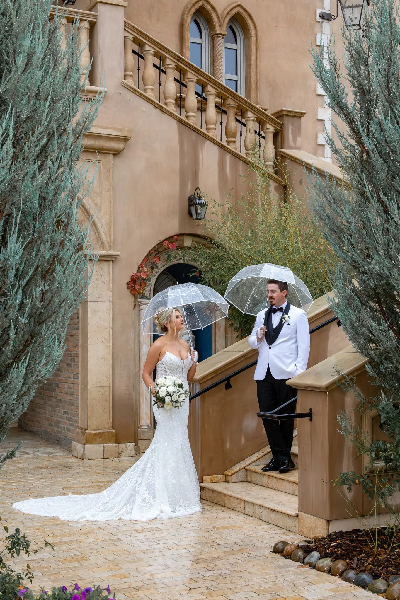 luxury wedding photograph at vineyard in central california 