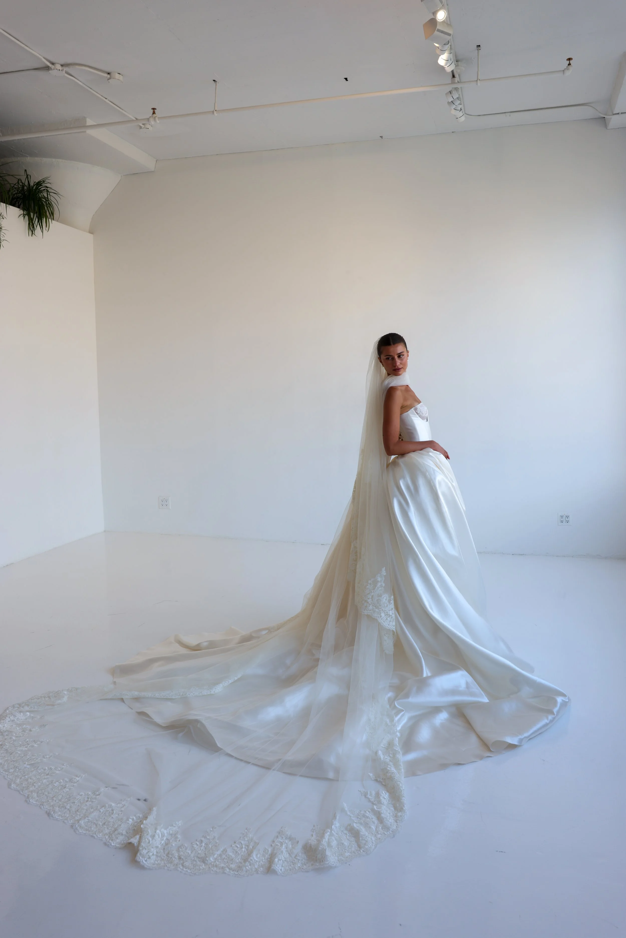 Antique Rêverie by EDEN AHARON SS27 at New York Bridal Fashion Week 