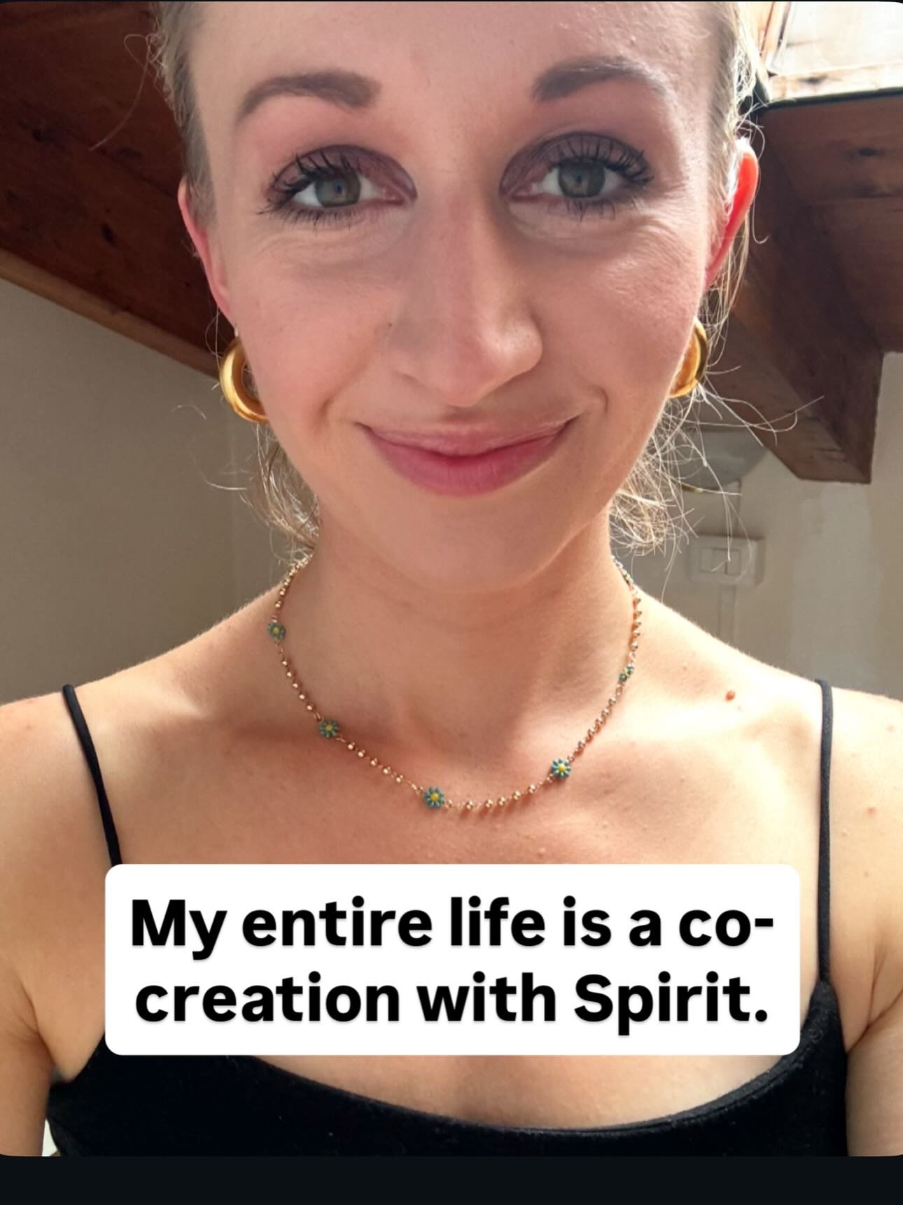 Here&rsquo;s your daily reminder that your Guides have your back ✨

Ask them for help. They want to help. 

Don&rsquo;t forget to call upon your divine support daily! 

#channelersofinstagram #channeler #channeledmessages #spiritualityawakening