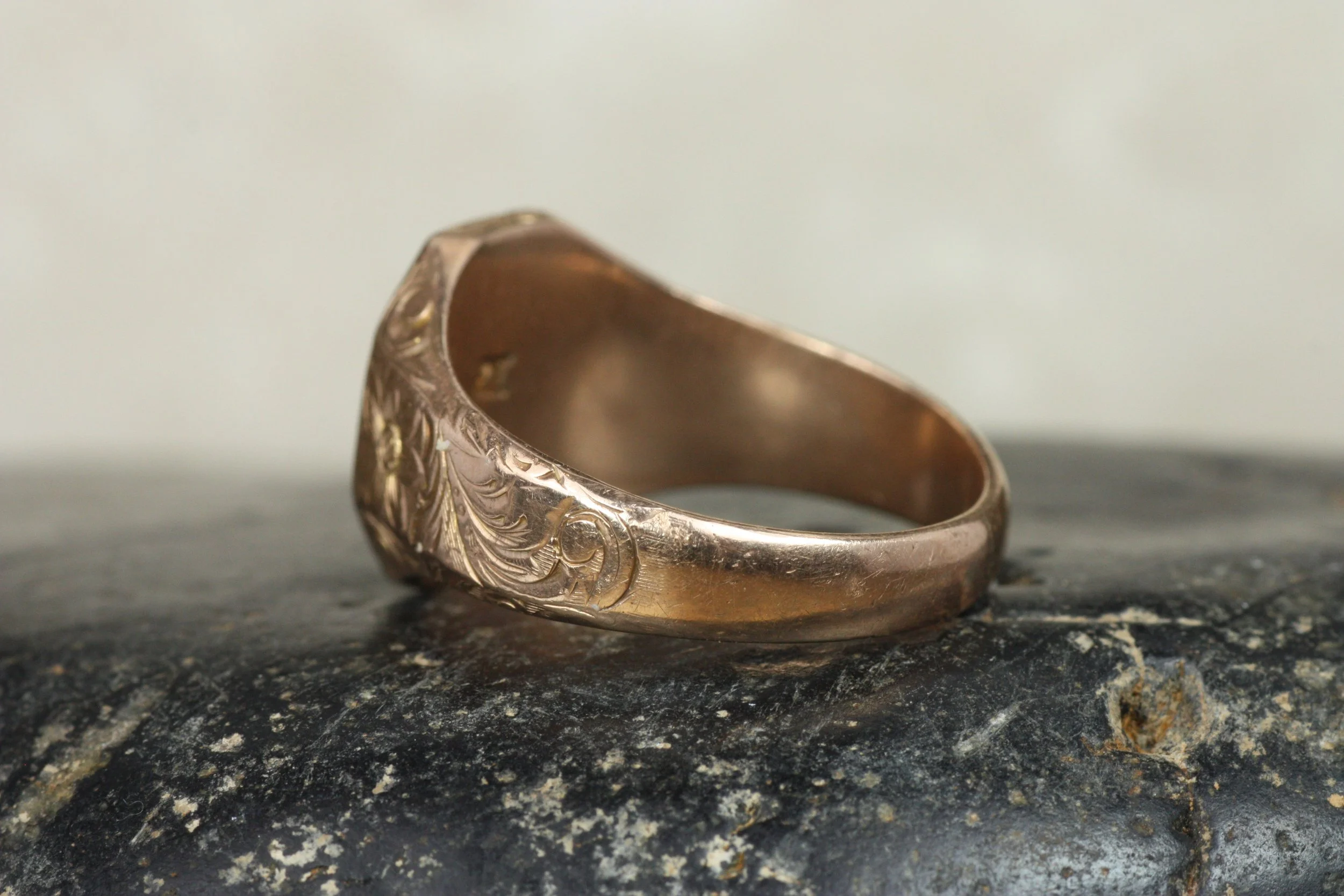 engraved-gold-signet-ring-5.JPG