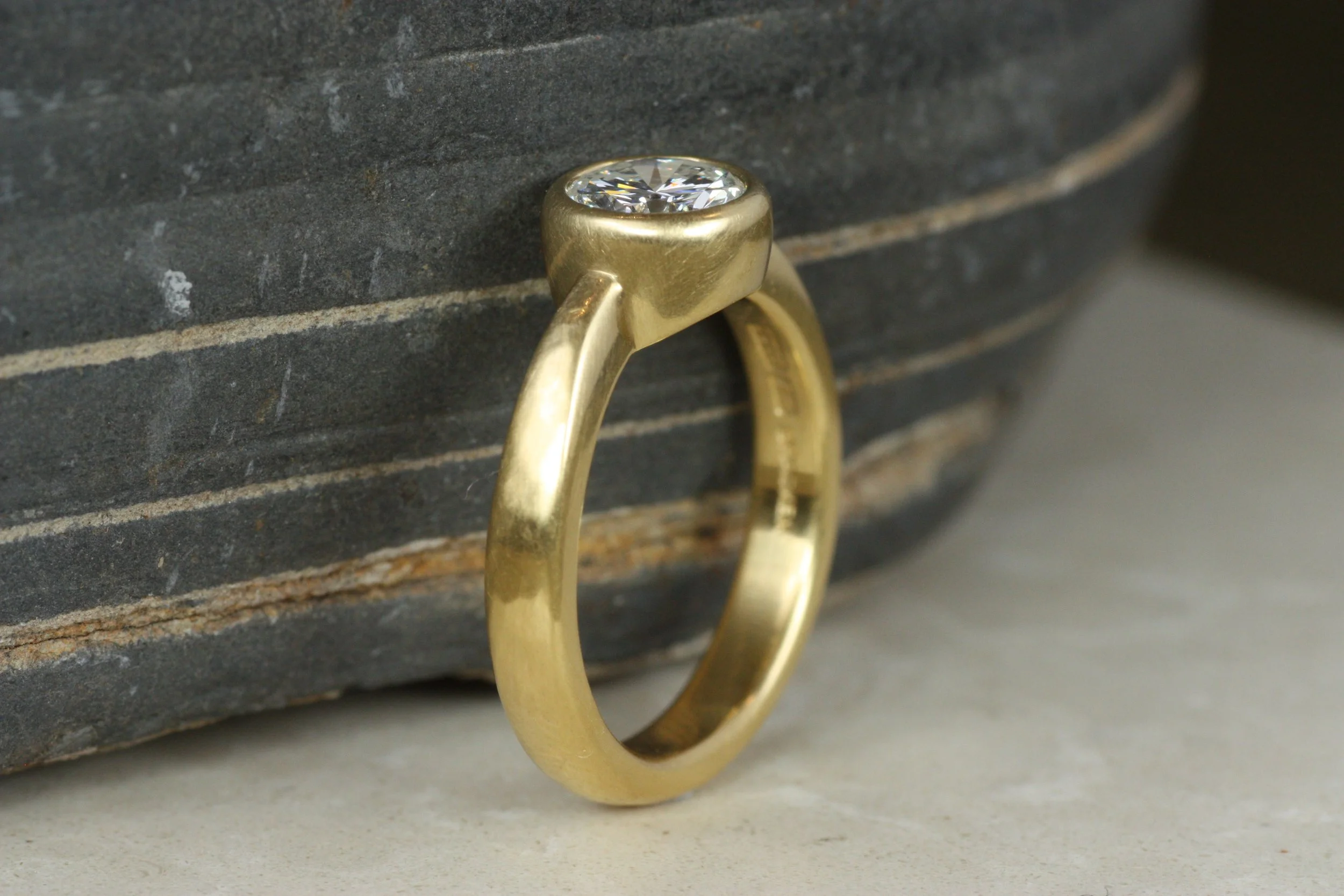 round diamond bezel engagement ring