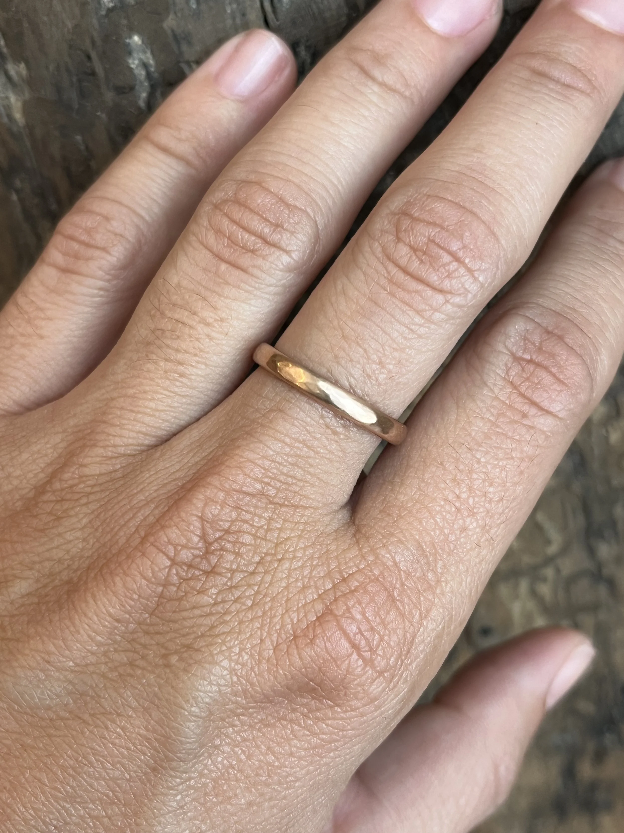 rose-gold-2mm-wedding-band-1.jpg