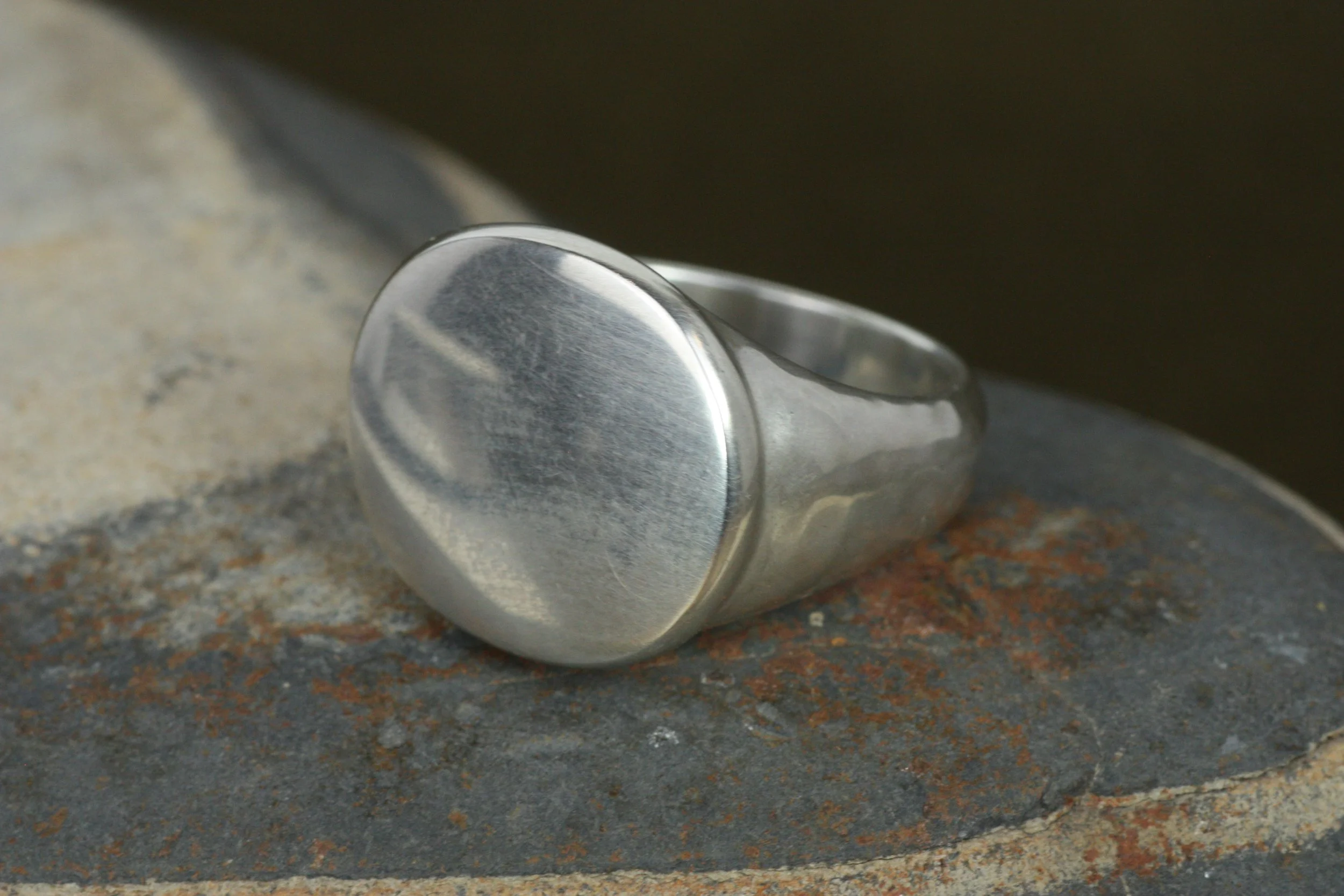 Tapered Signet Ring – Silver