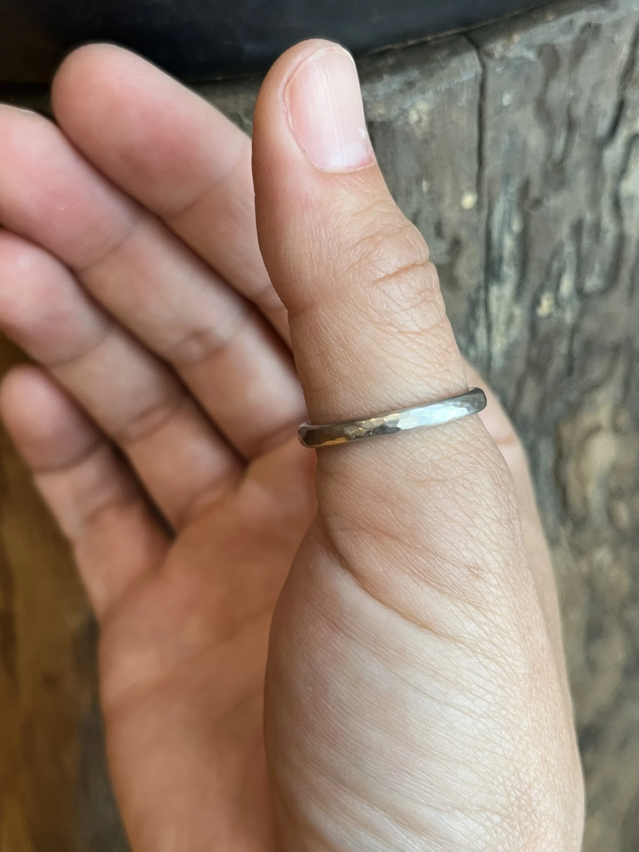 narrow-platinum-wedding-band-2.jpg