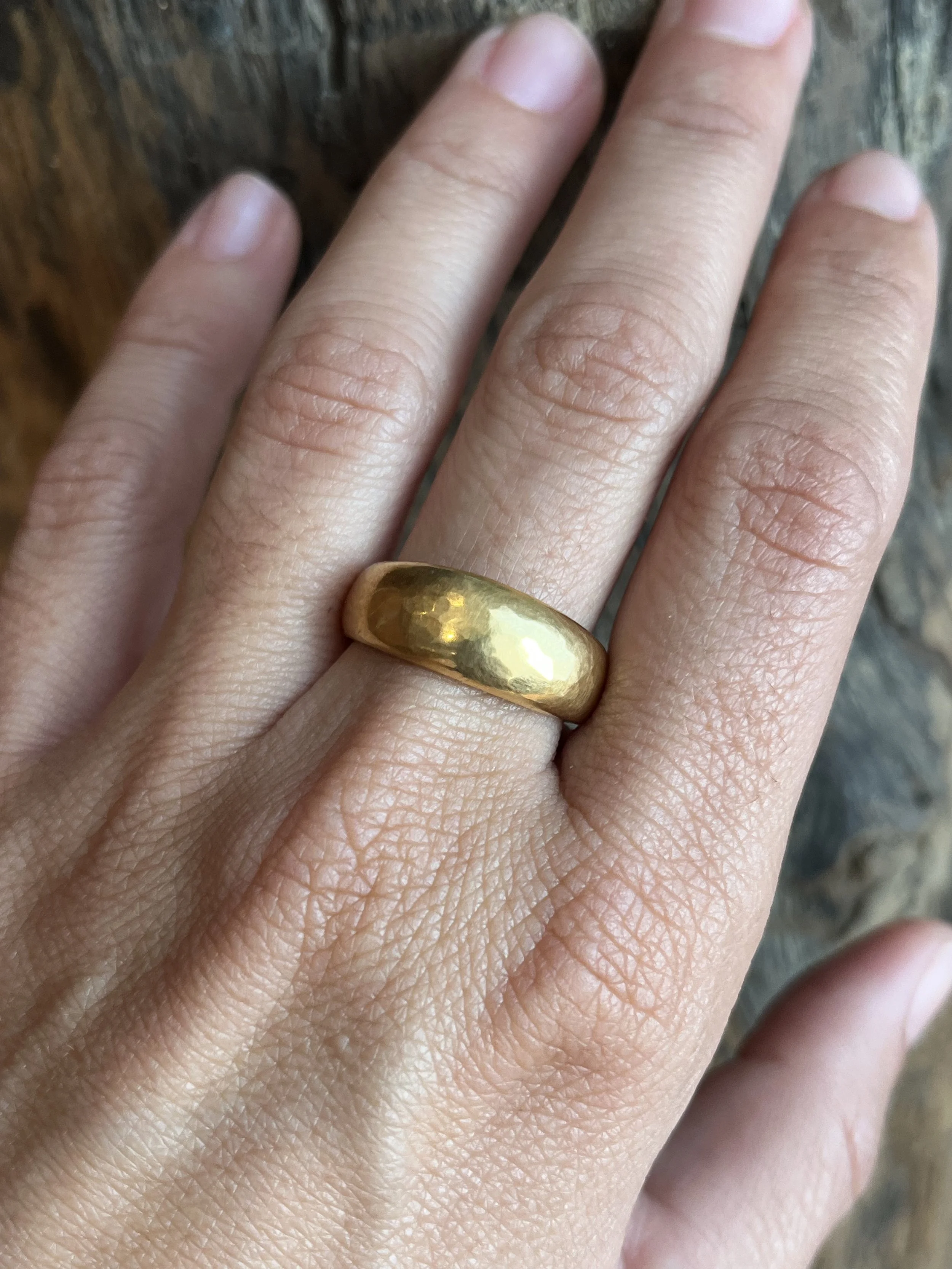 rose-gold-tapered-wedding-band-2.jpg
