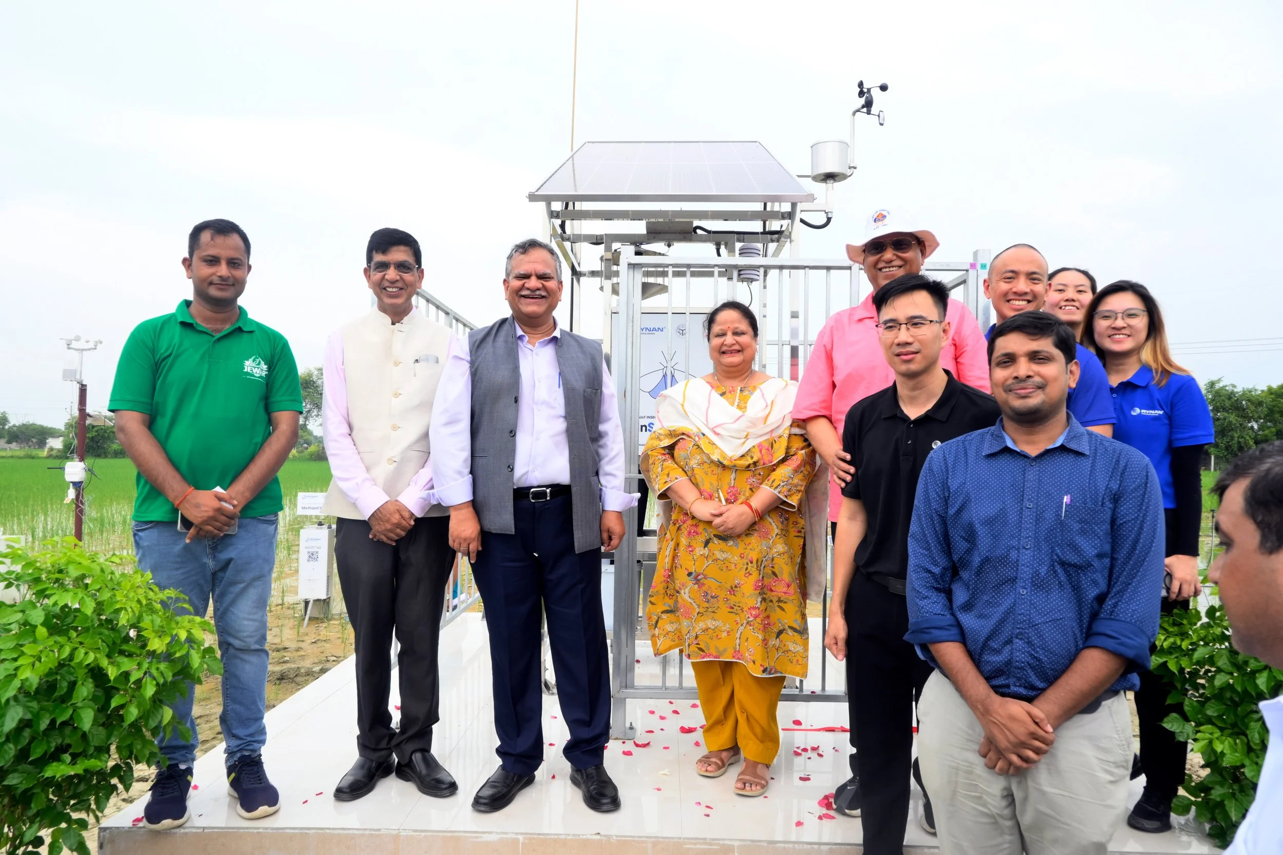 Uttar Pradesh State Transformation Commission CEO Manoj Kumar Singh Inaugurates India's First AI-Powered Sustainable Farming Pilot