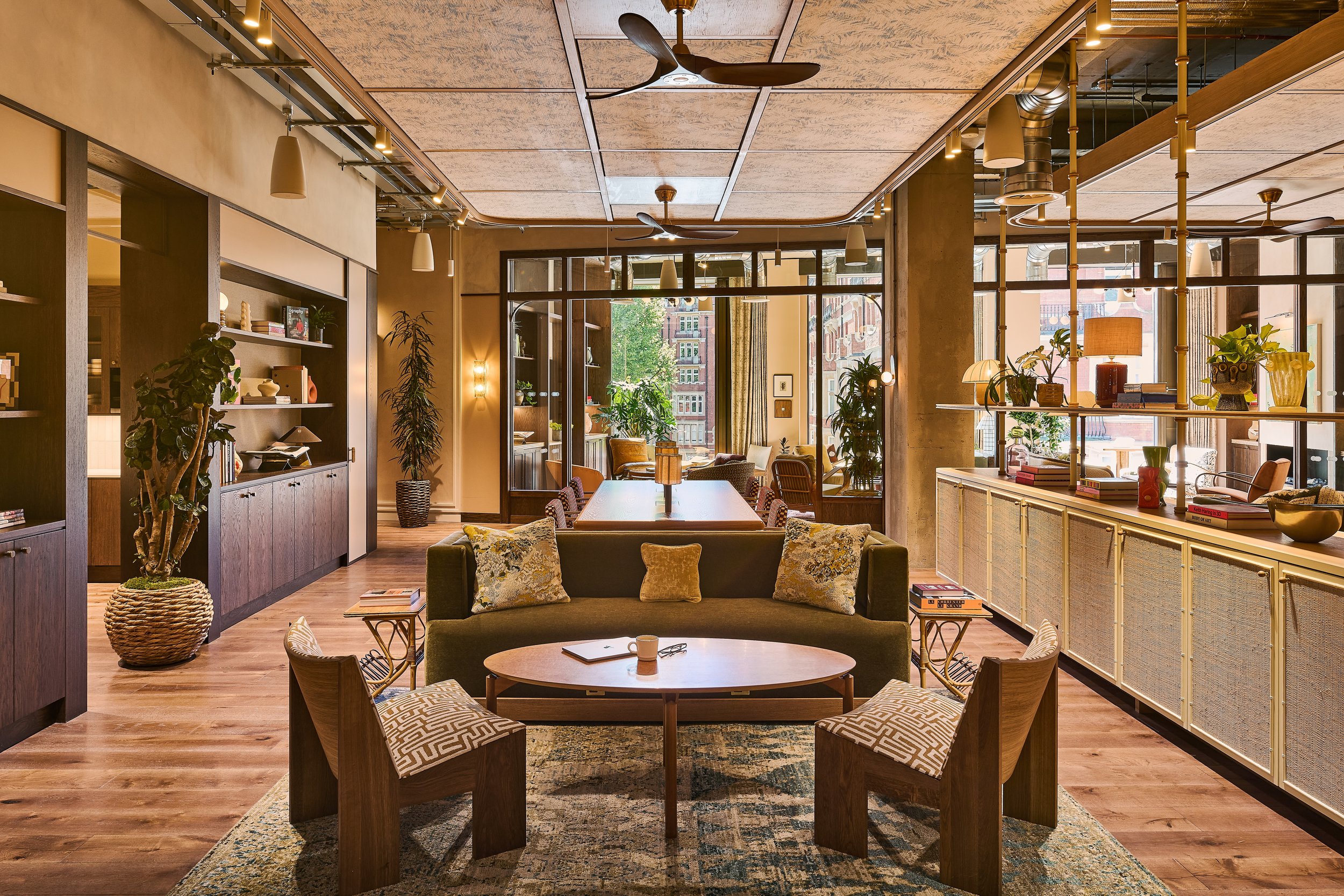 MK_LivingRoom_HighRes_jpg_9223_3.jpeg