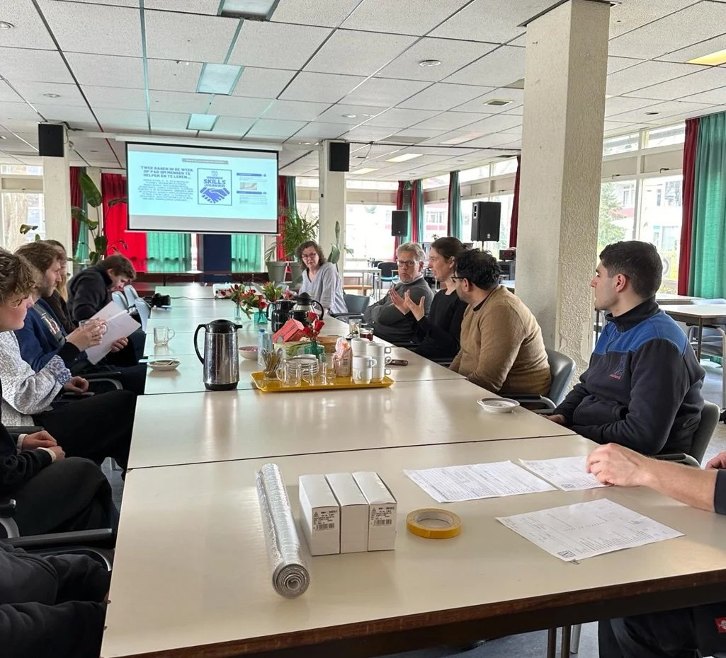 Europese delegatie aan de cake bij FIXbrigade Paddepoel! &nbsp;