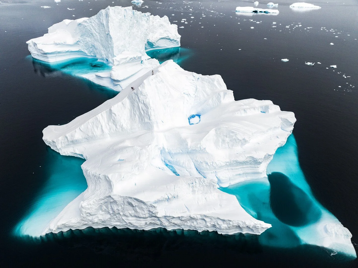 VictorDeleRue_Iceberg_photocredit___OfaLifetime.jpg