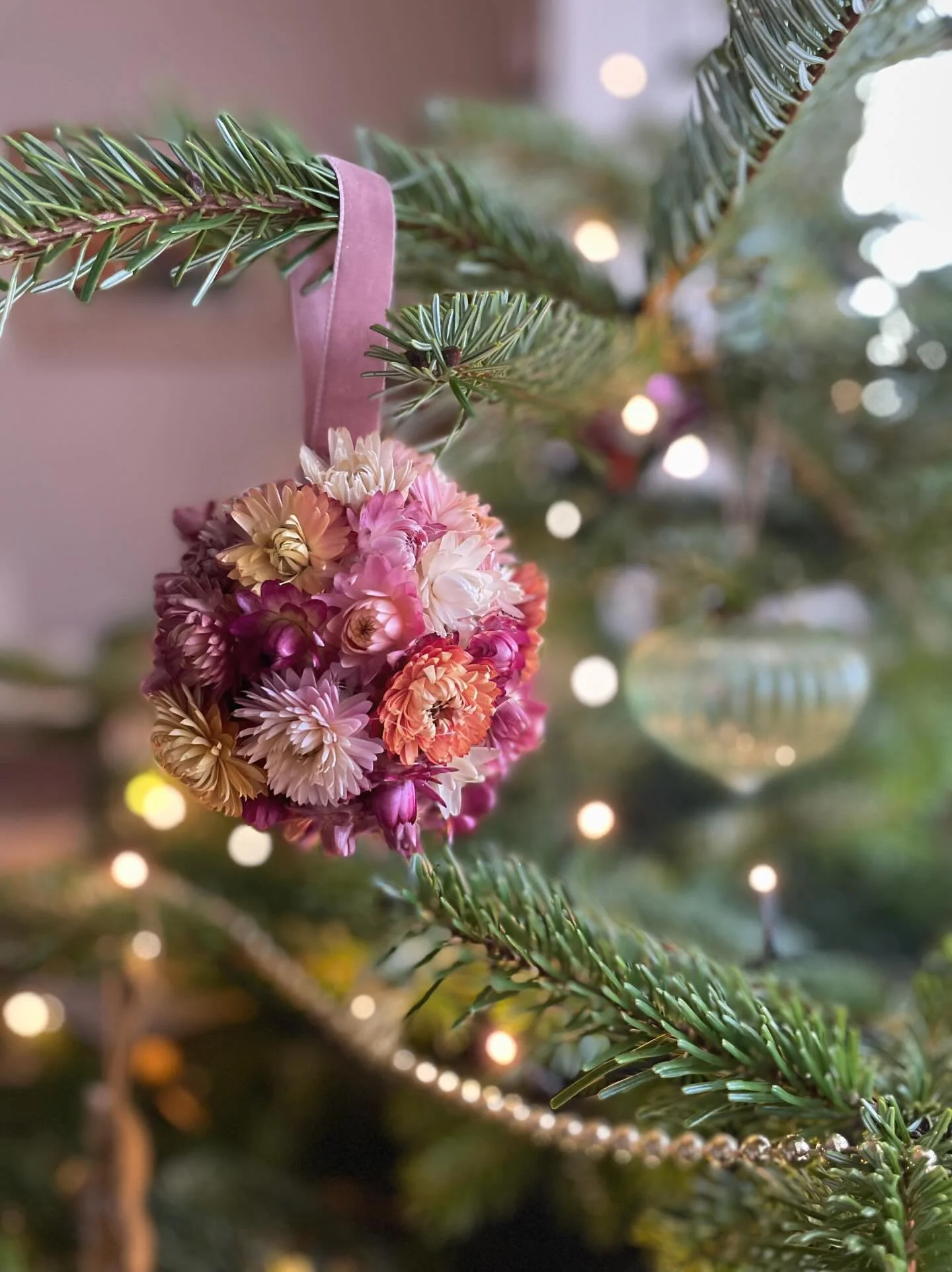 Festive Decoration with Natural Materials