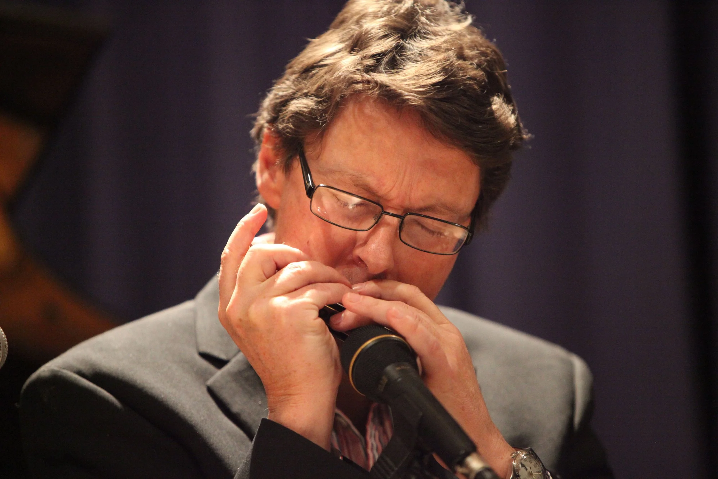 August Lunchtime Jazz: Phil Hopkins “Toots Thieleman’s Legacy”