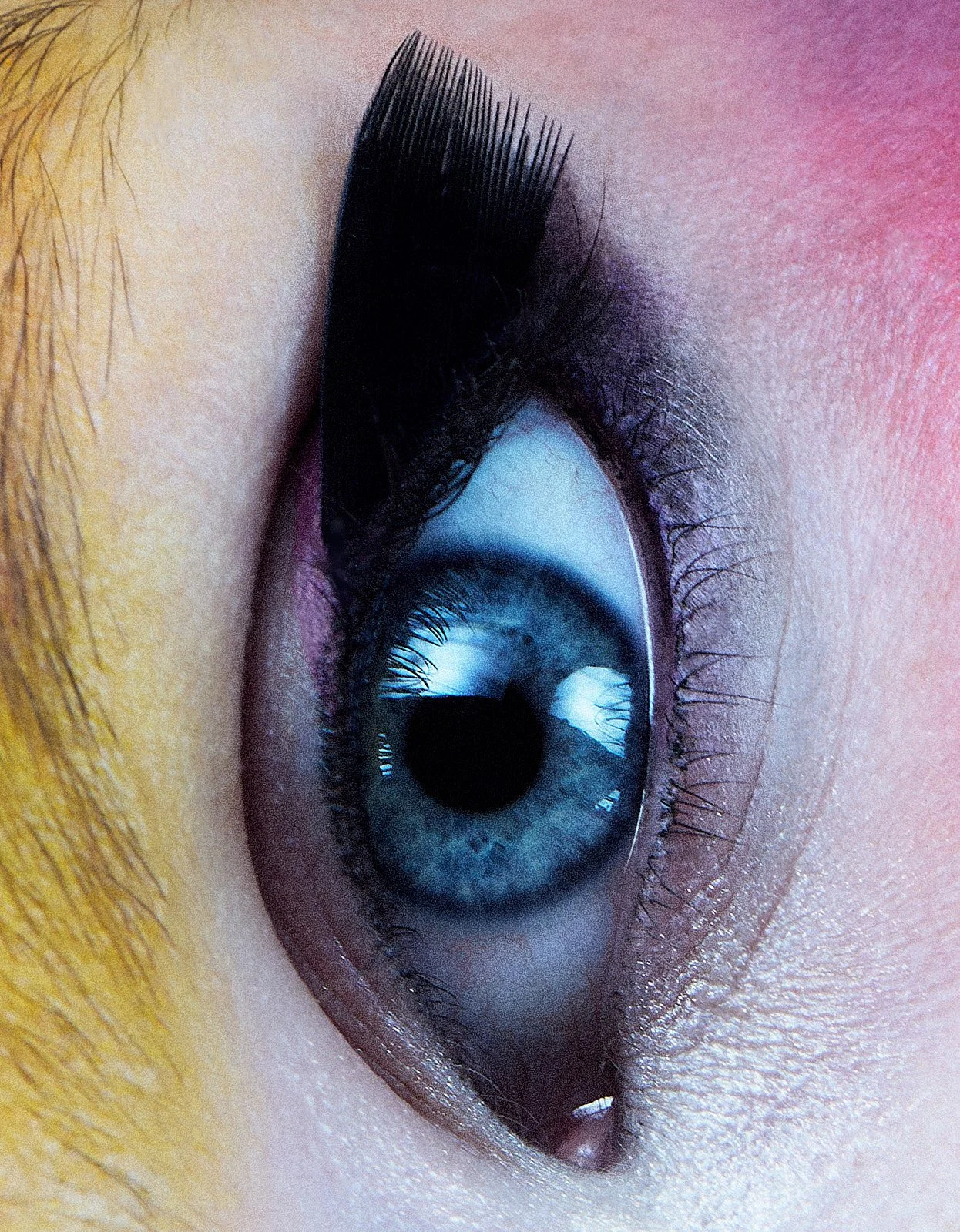 AVANTGARDE_Beautyreeks_NaomieLaan_l.jpg