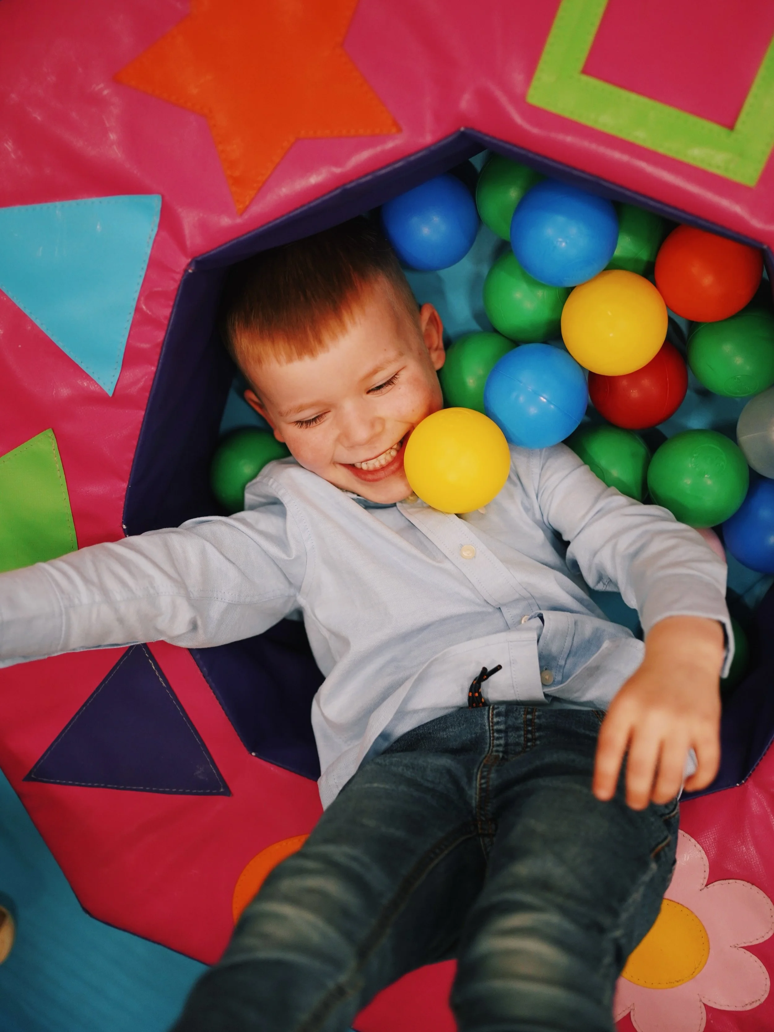 How we feel about our kids clubs on this week &amp; you&rsquo;re invited. ❤️ Come and play, dance, sing and learn all about Jesus! 

 🌈 Kids Reach | Mondays (term time) | 7-8:15pm | P1-P7
🌈 Noah&rsquo;s Ark | Thursdays (term time) | 10-11:30am | To