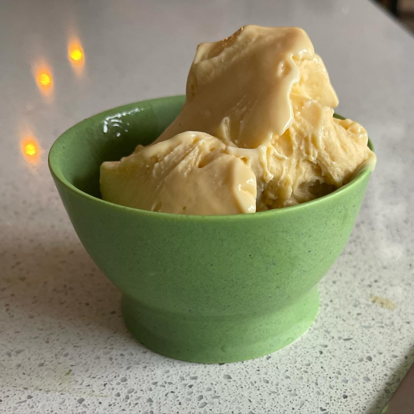 Old fashion vanilla ice cream with egg yolks - only for those who love high protein egg yolks with minimum sugar. The creaminess of the ice cream comes from the love of spinning, not the sugar. The beautiful yellow comes from the pure egg yolks. Deli