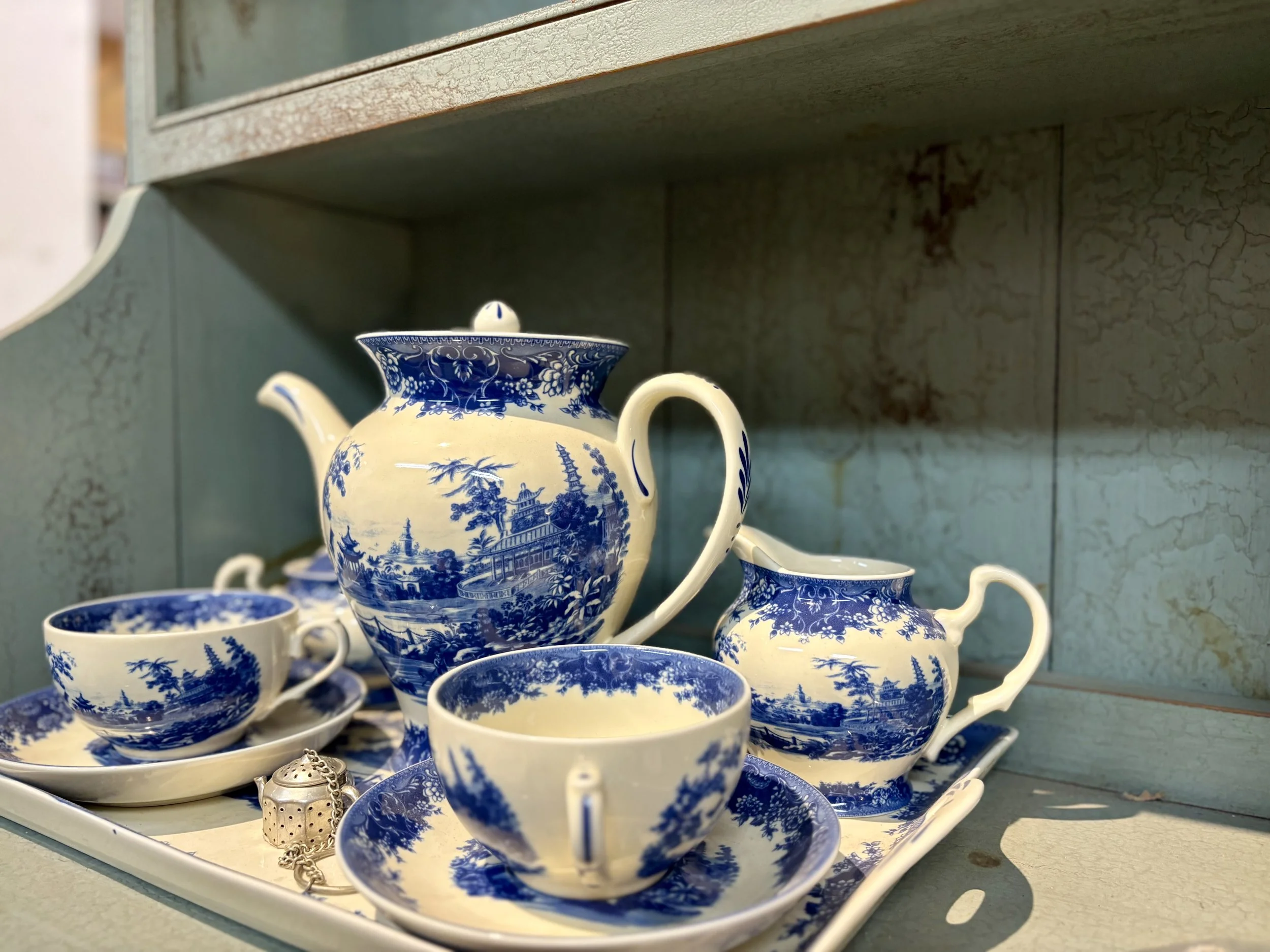 Tea cups and kettle at Magnolia's Gift Shop