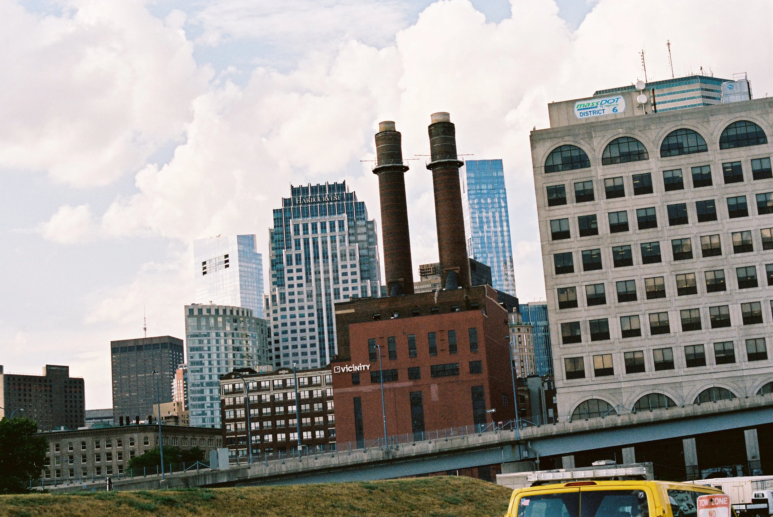 2439283943-R1-004.jpg
