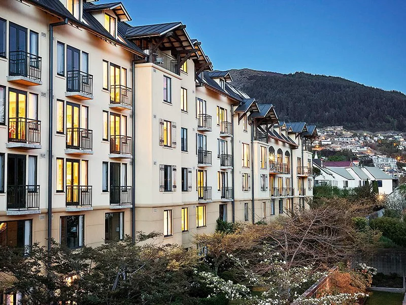 Sofitel facade.jpg