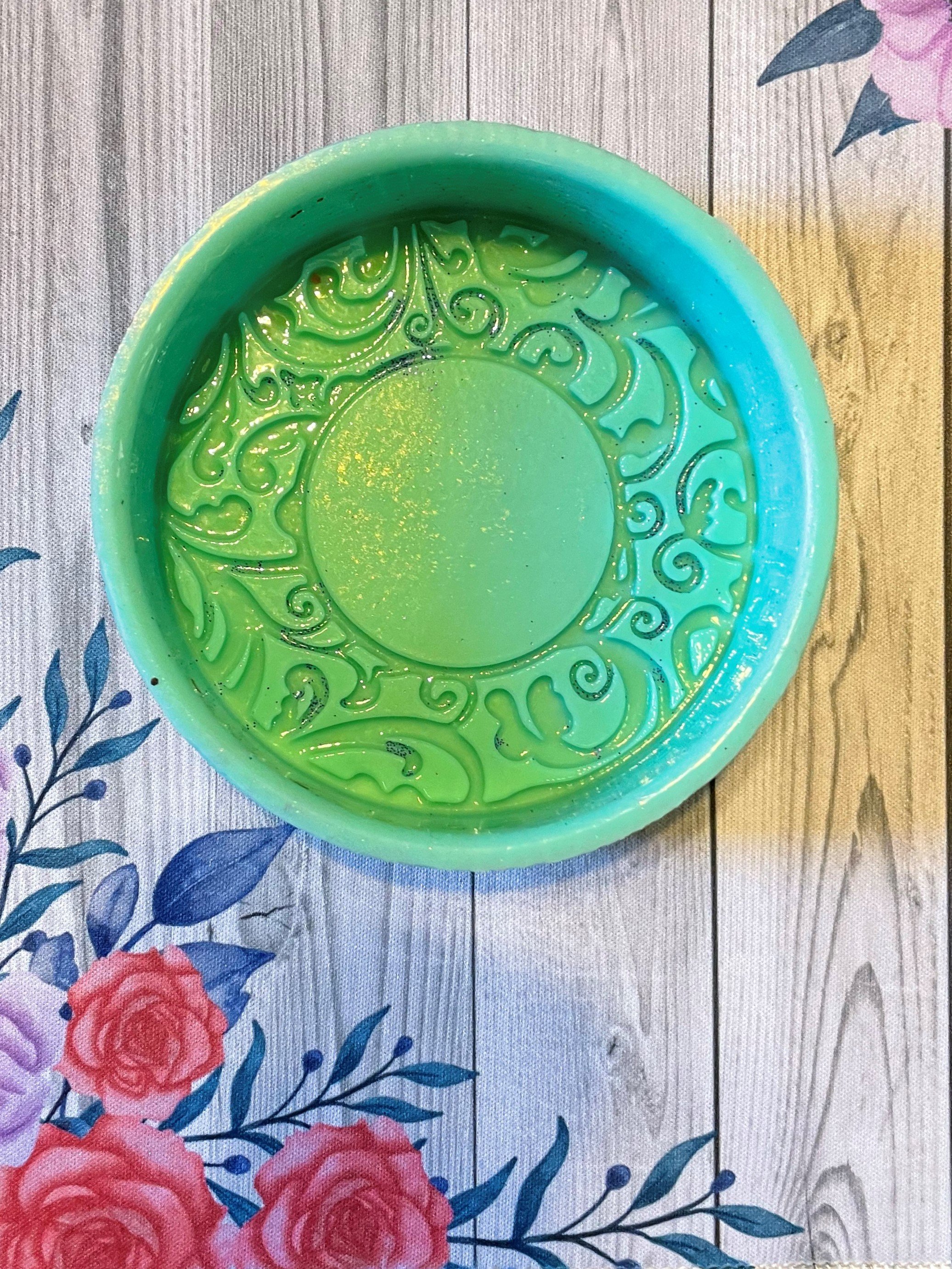 Decorative Circle with 2" center for Card Stock