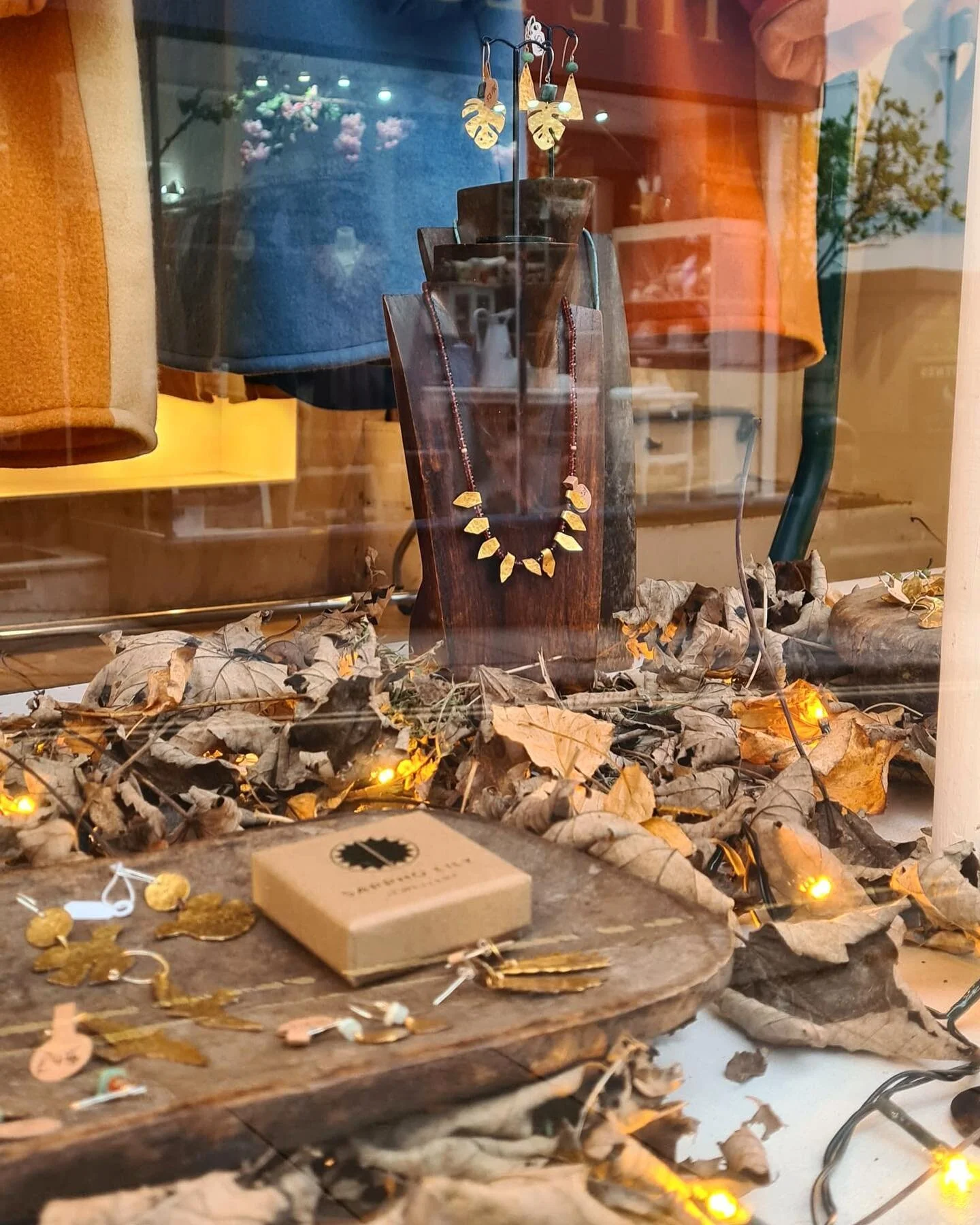 A selection of my jewellery is in @studionine for this weekend only alongside @s.Mac.d amazing coats and hats made from upcycled wool blankets!