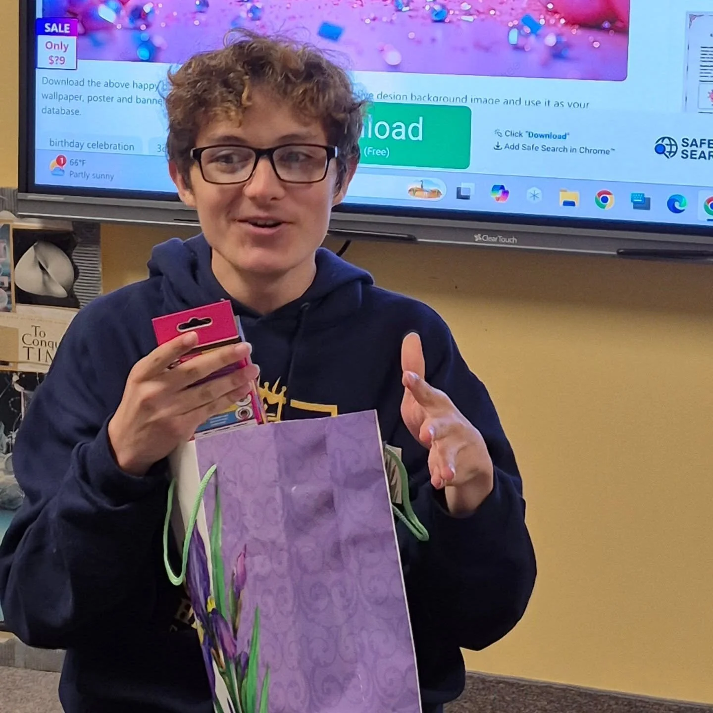 💼✨ Future leaders in action!

Our students are leveling up for the Amazing Shake by diving into two Gauntlet favorites:
🎁 The Birthday Present &ndash; where communication and quick thinking are put to the test
👩&zwj;🍳 The Cook With Me Show &ndash