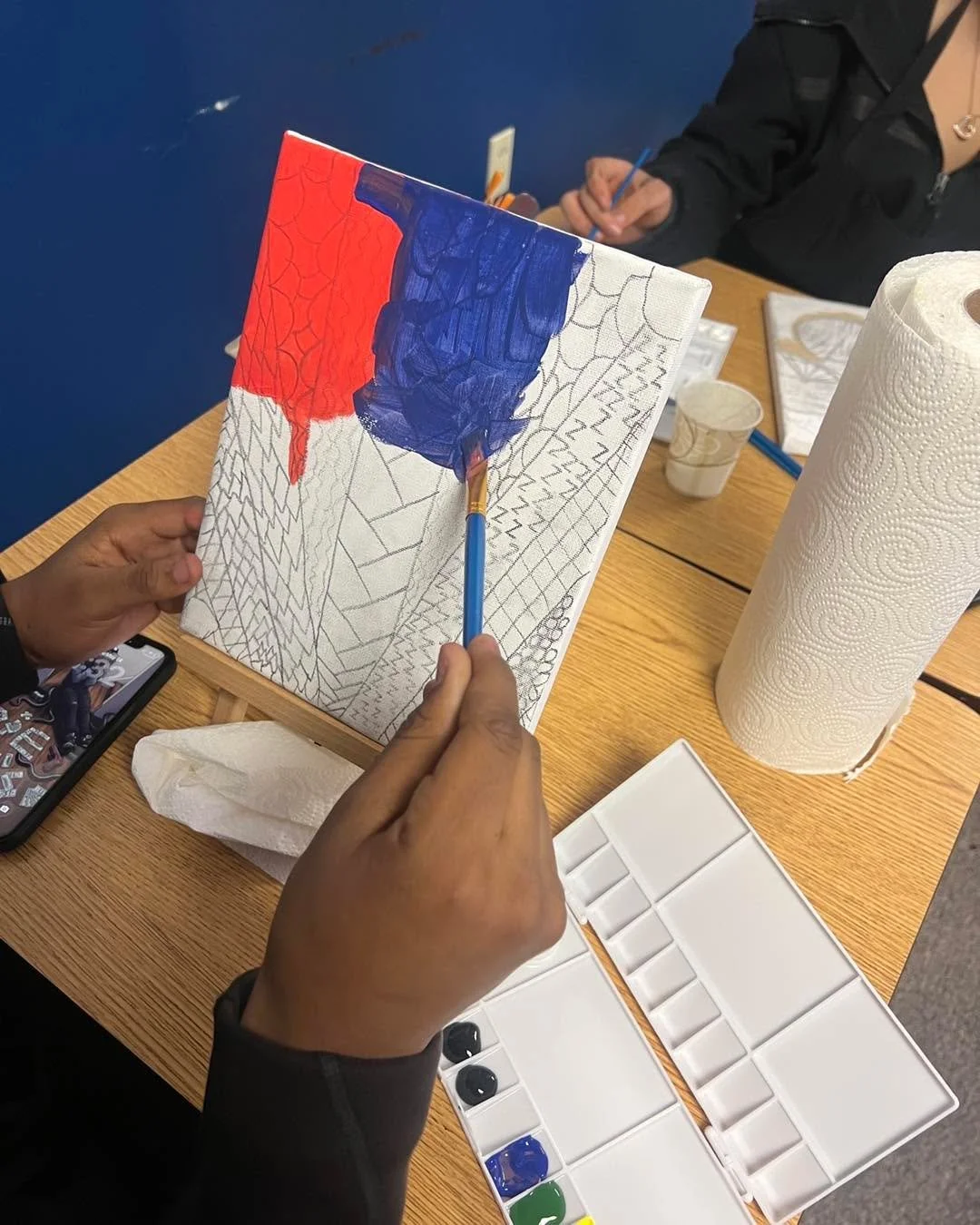 🎨✨ Creativity in full color!
Our young artists are turning imagination into masterpieces one brushstroke at a time. From bold paintings to creative sketches, art class is where ideas come to life! 🖌️💡 #FutureArtists #CreativeMinds #ArtClassFun #Sc