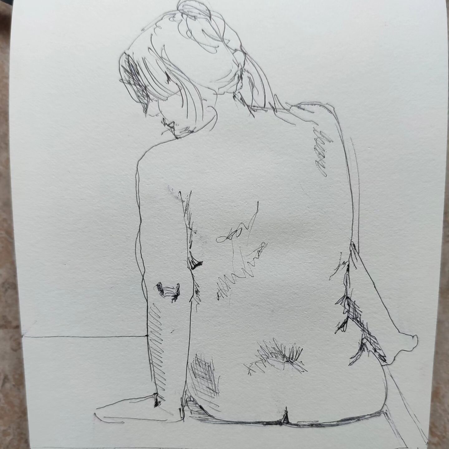 Quick sketches in my sketch book today at life drawing.
#lifestudies #lifedrawing #sketchdaily #penandink #drawing.
#artpractice