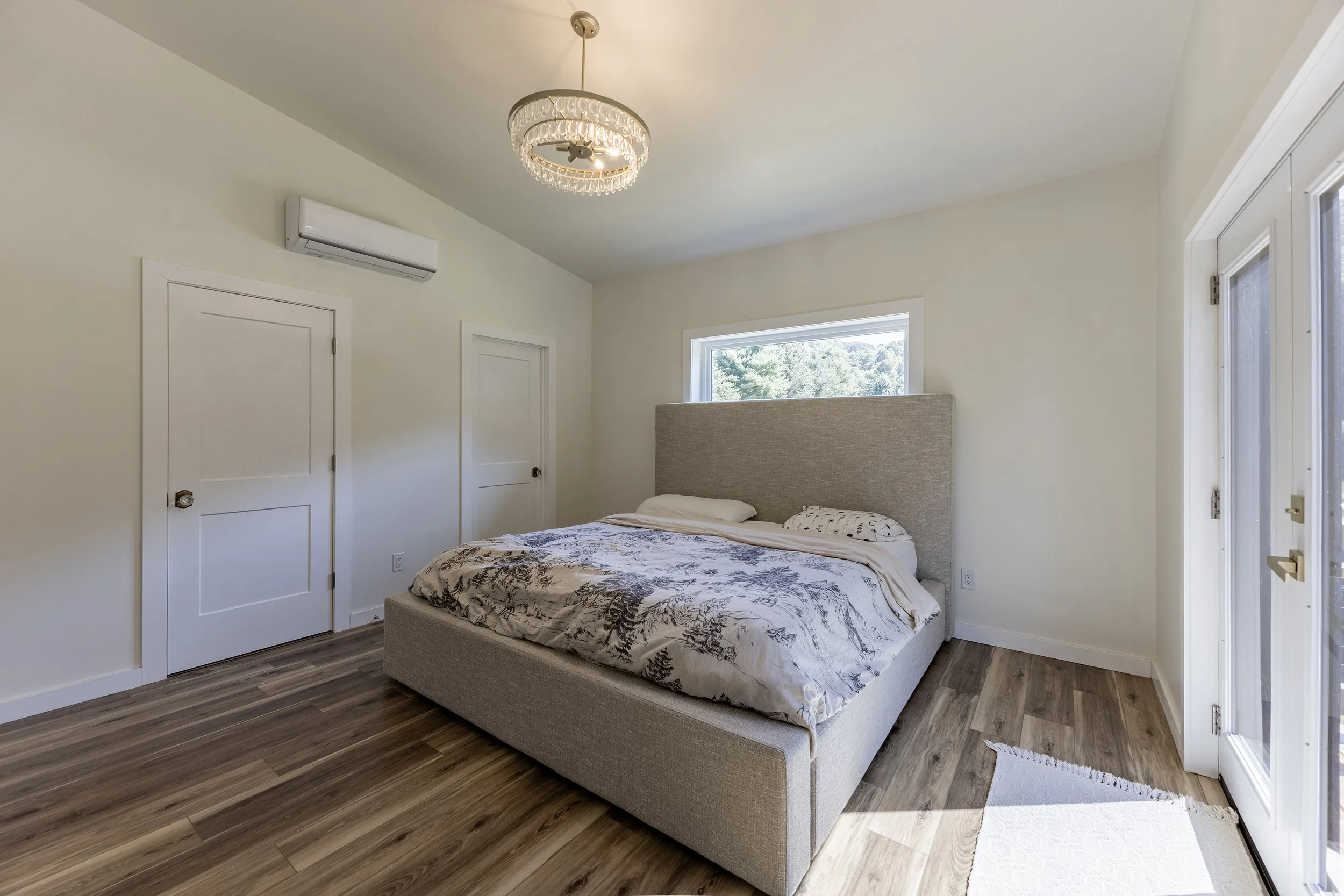 355 S River Hills Rd-43.jpg