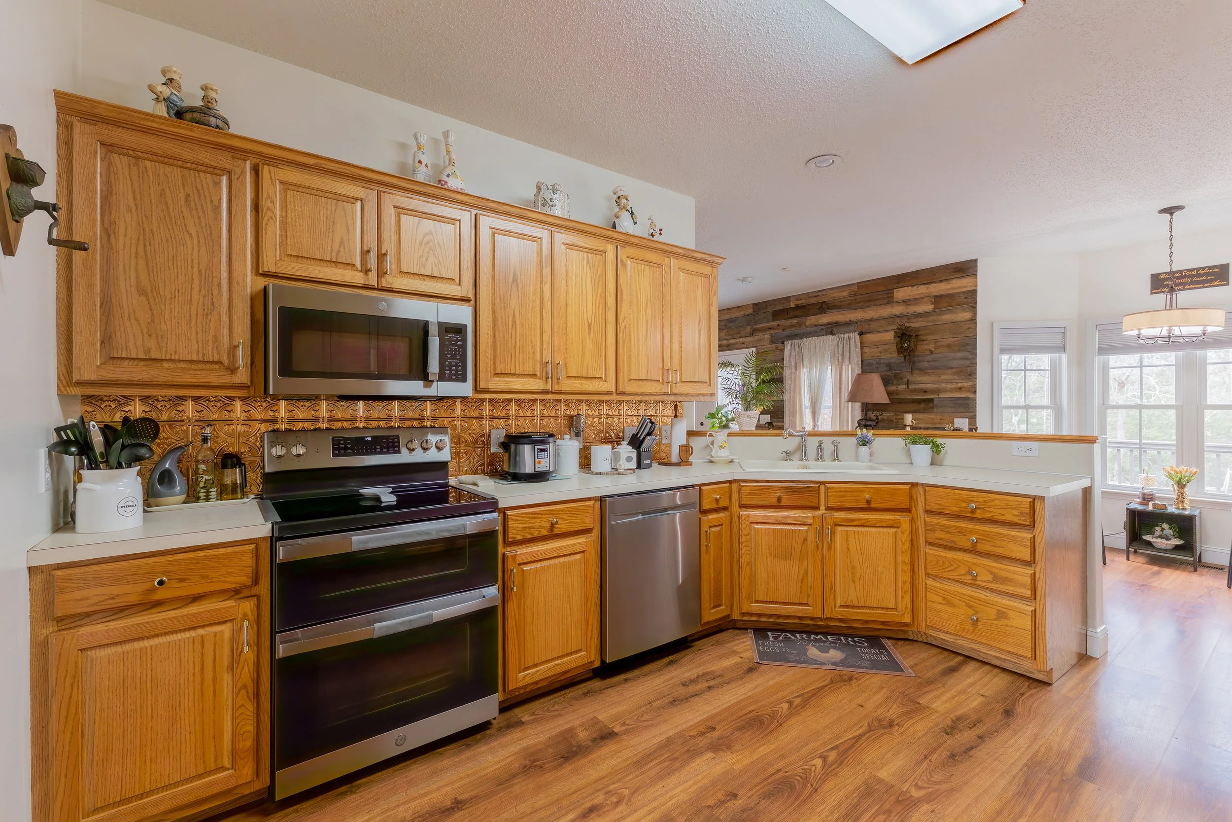 3131 Christie Rd-22.jpg