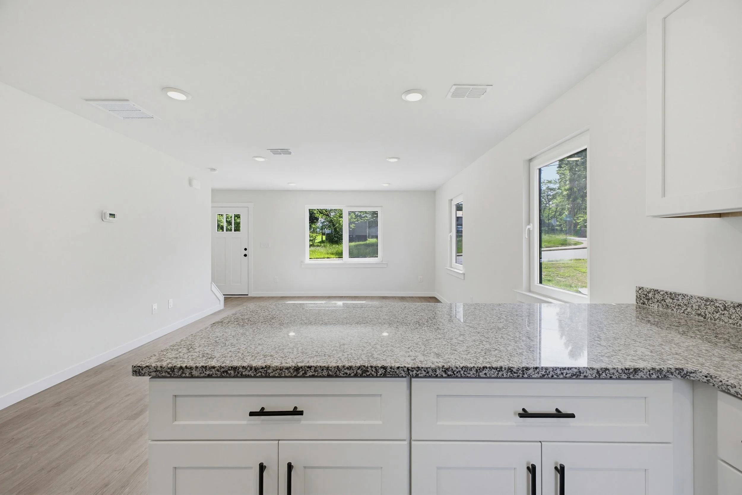18-print-244 S Caldwell Ave-18.jpg